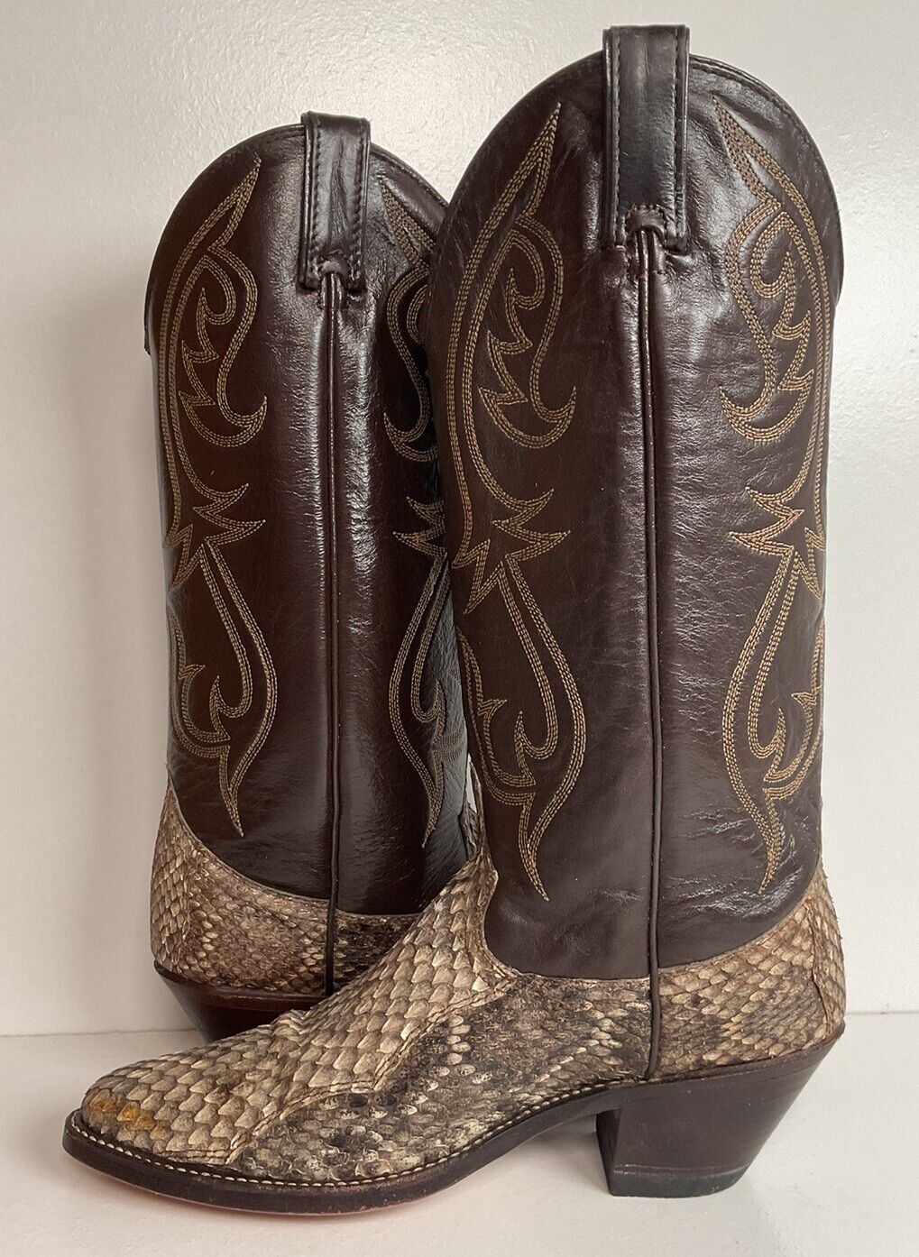 Vintage Dingo Acme Diamondback Rattlesnake Cowboy Boots 8 D USA Made Snakeskin