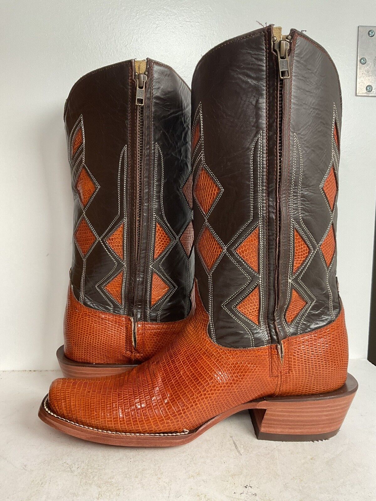 Serna Custom Cowboy Zipper Boots 10 Lizard Vamp, Tooled Inlay