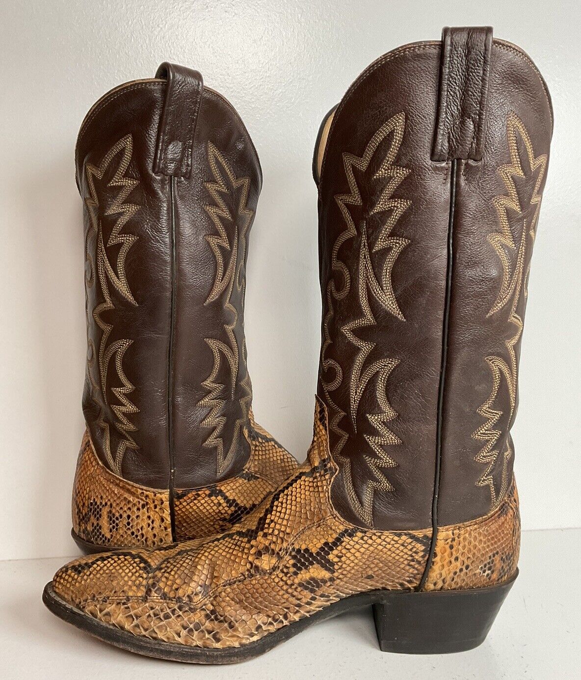 Vintage Dan Post Python Snakeskin Cowboy Boots 10 D Old Label Front Cut