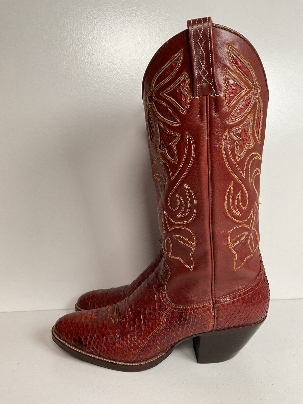 Vintage Dan Post Spain Cowgirl Boots 7.5 A Tooled Snakeskin Inlay