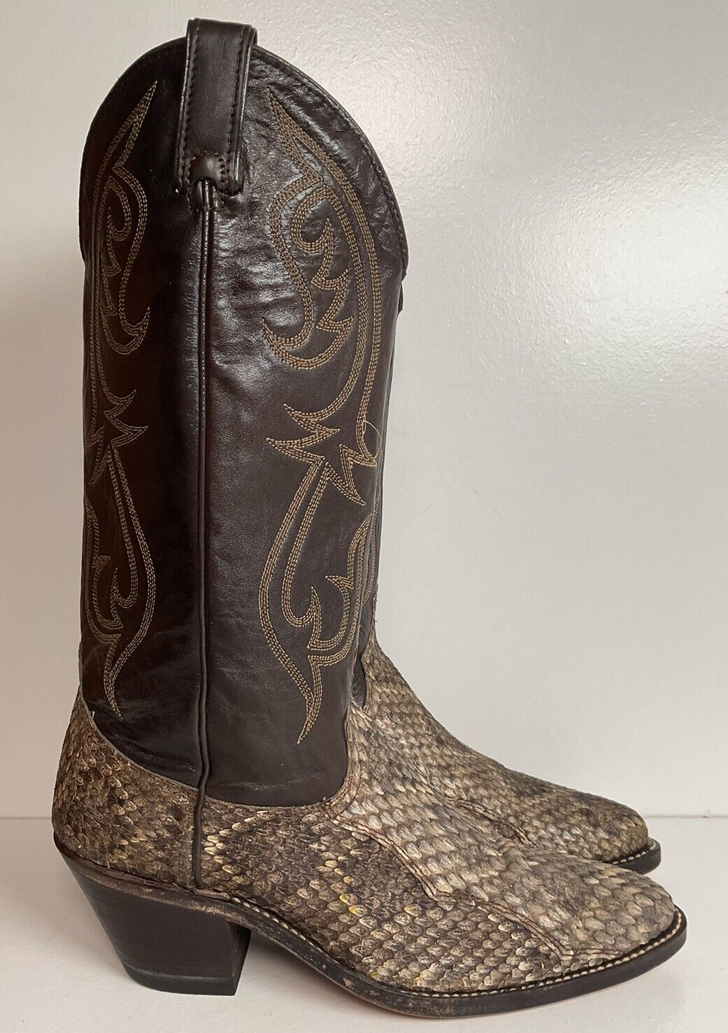 Vintage Dingo Acme Diamondback Rattlesnake Cowboy Boots 8 D USA Made Snakeskin