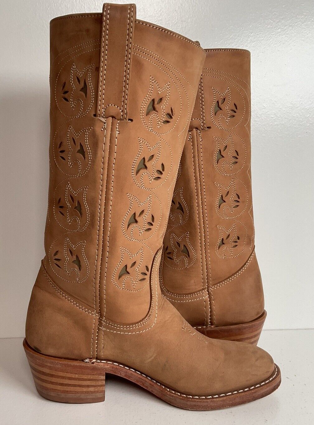 Frye Austin Cowgirl Boots 6 M Tooled Flower Inlay USA Made