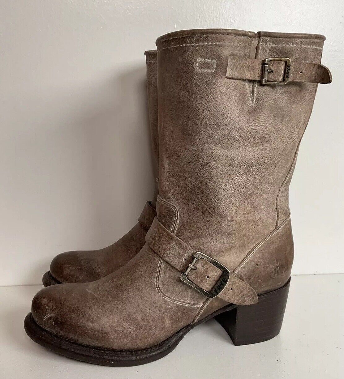 Frye Women’s Engineer Harness Boots 8 B Stacked Heel Taupe Grey