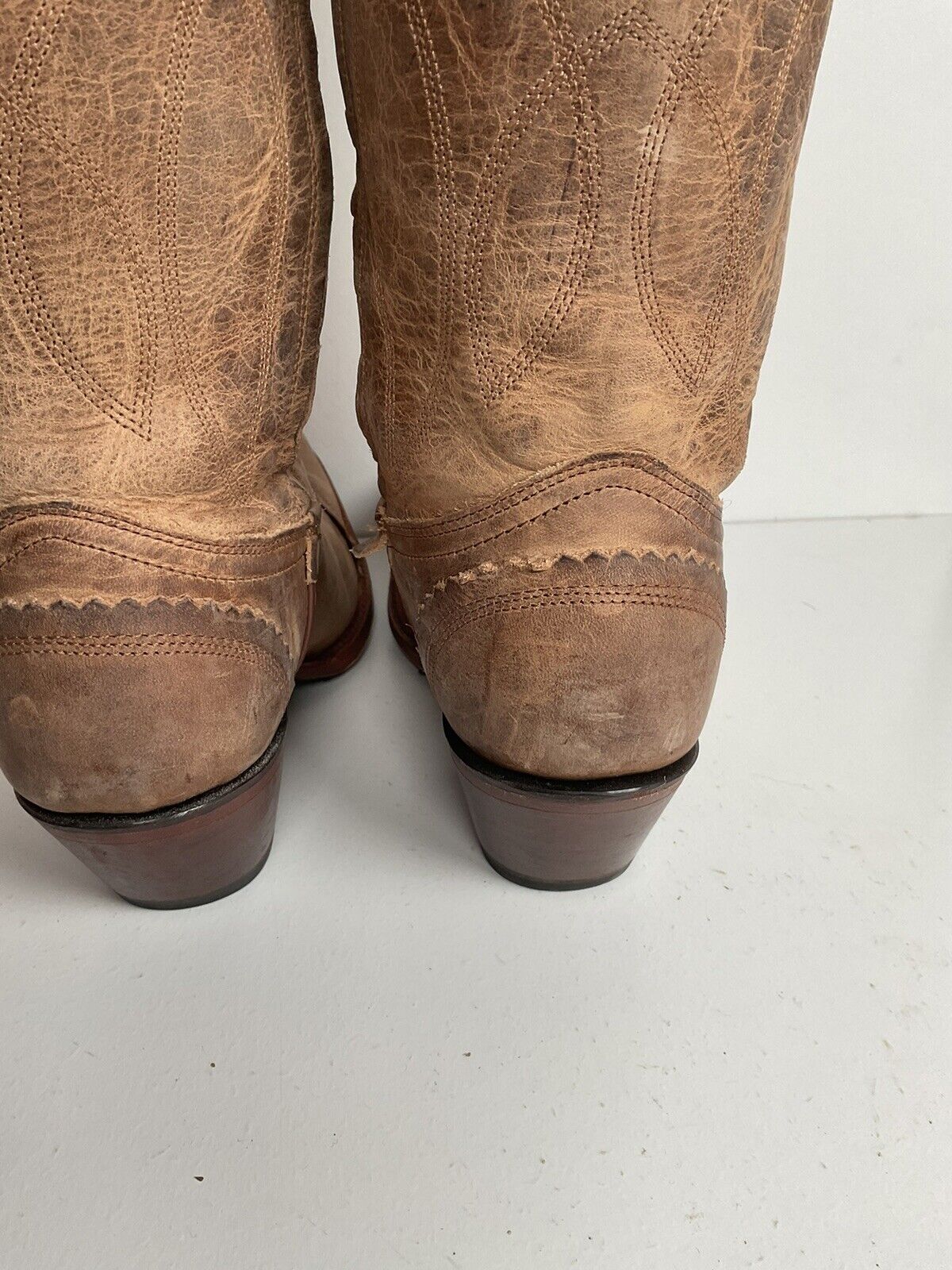 Tony Lama Women’s 16” Tall Latigo Western Boots 9 B Distressed Leather