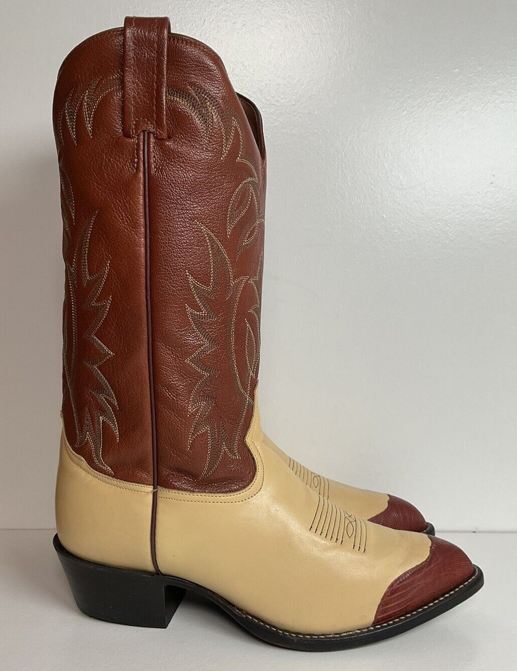 Vintage Tony Lama Wingtip Cowboy Boots 9 EE Urban Cowboy Style