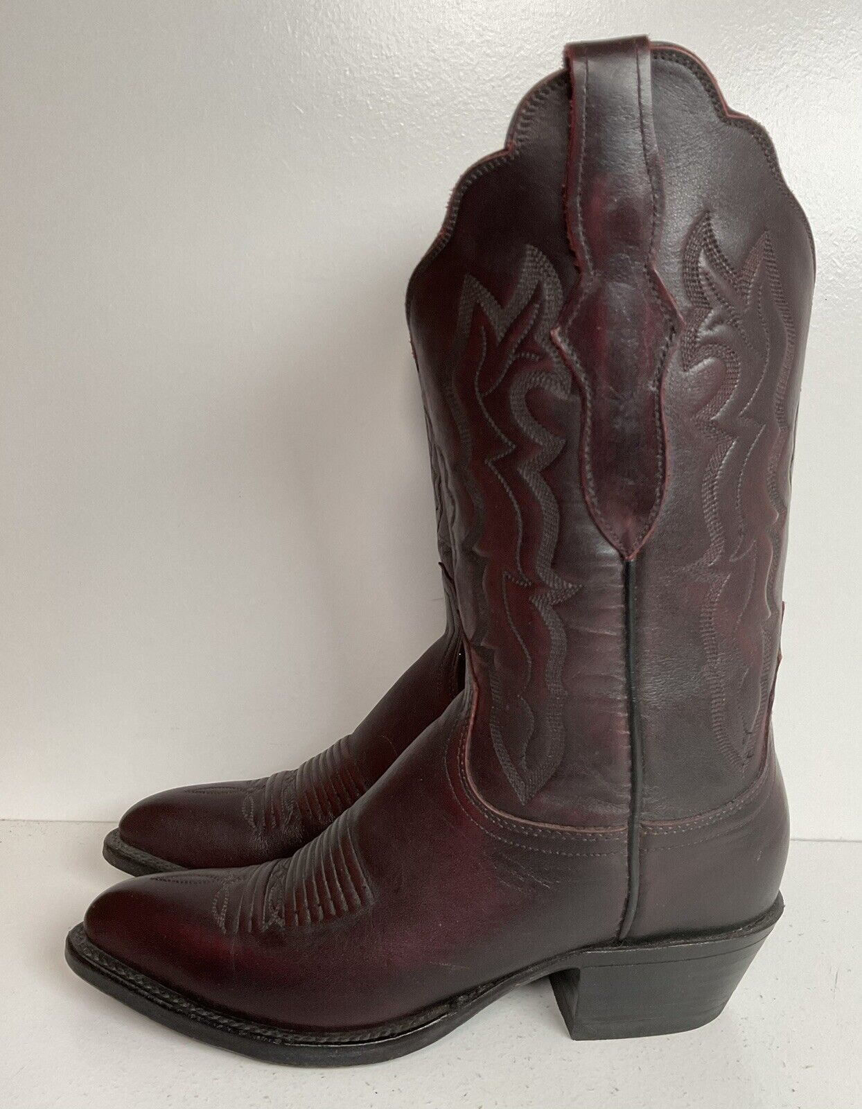 Vintage Lucchese 2000 Burgundy Leather Cowgirl Boots 6.5 B