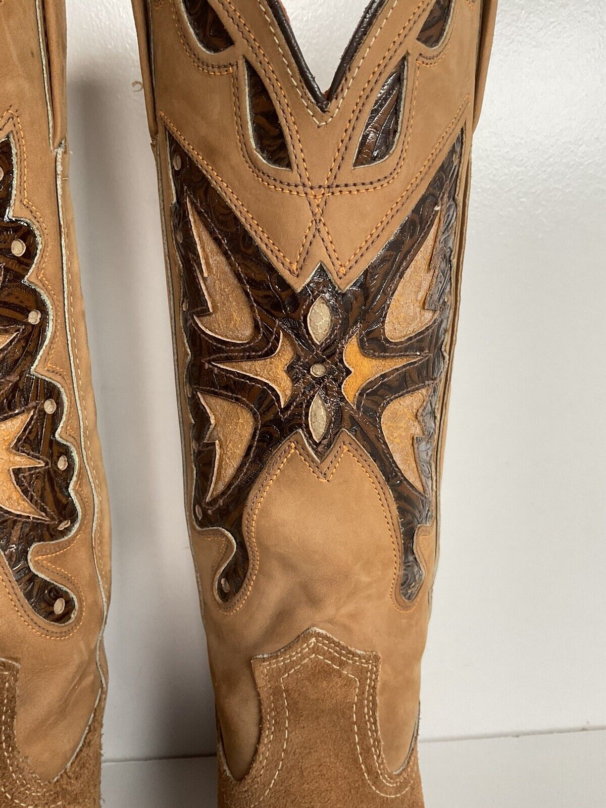 Vintage Miss Capezio Butterfly Inlay Cowgirl Boots 6.5 M USA Rough Out Suede