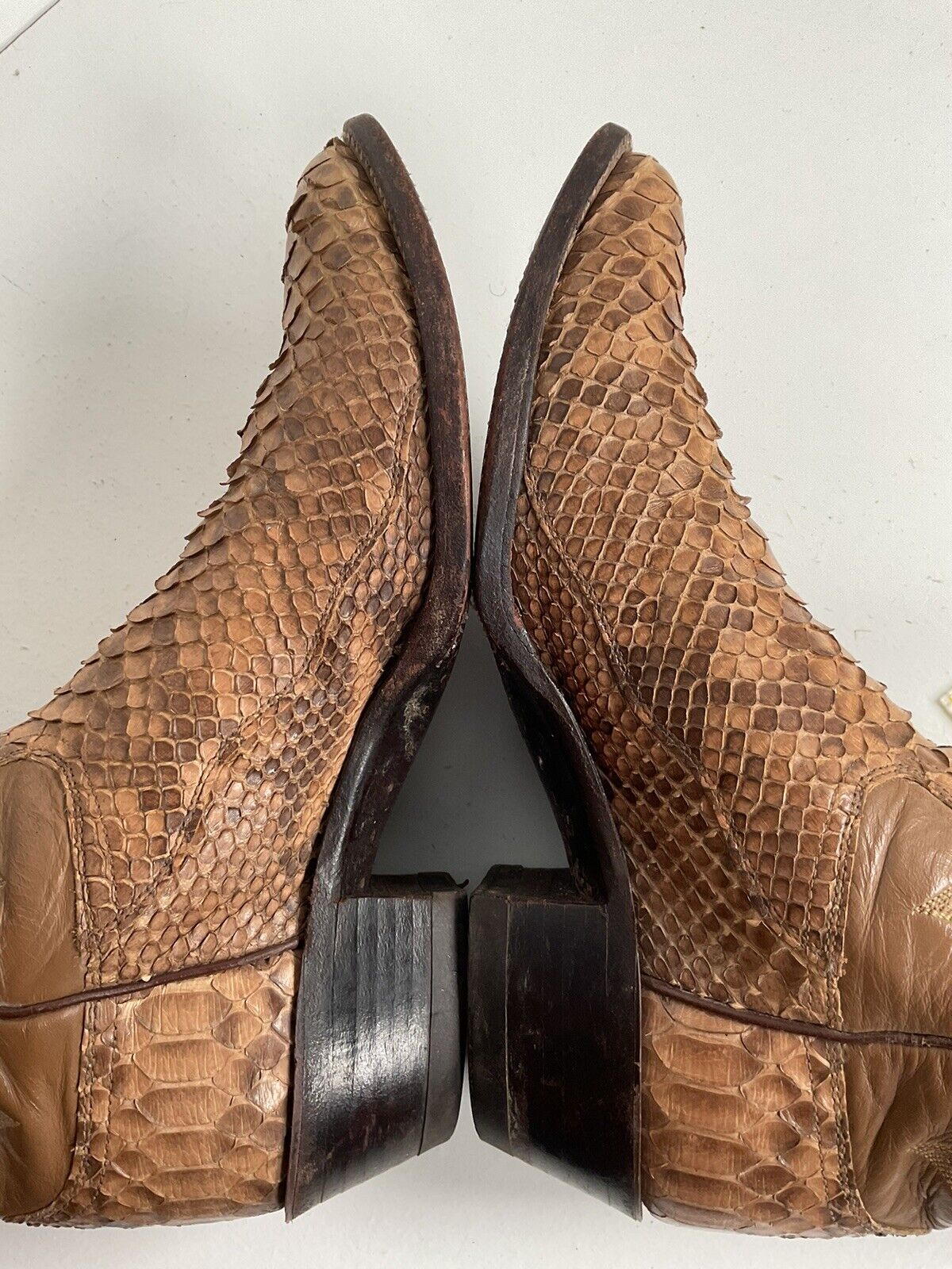 Vintage Justin Back Cut Python Snakeskin 8.5 D USA Made