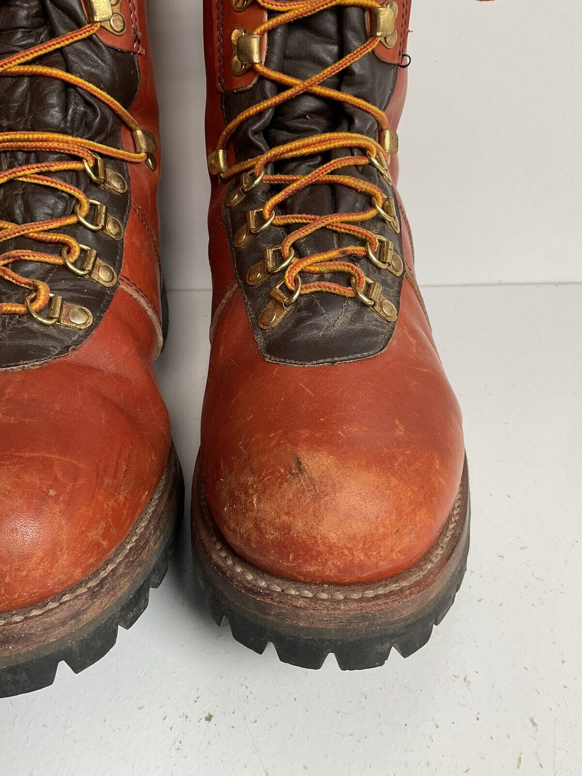 Vintage Wolverine Mountaineering Boots 11 E USA Hiking Vibram Lug 80s Insulated