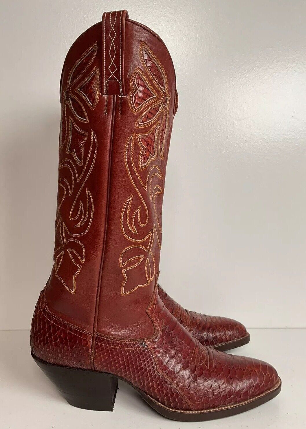 Vintage Dan Post Spain Cowgirl Boots 7.5 A Tooled Snakeskin Inlay