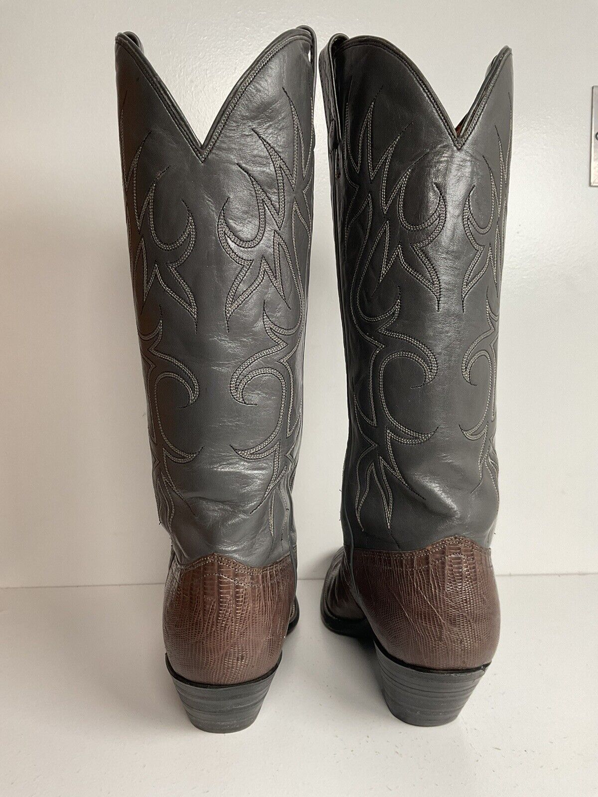 Vintage J Chisholm Grey Tall Cowgirl Boots 8 M Lizard Vamp USA Made