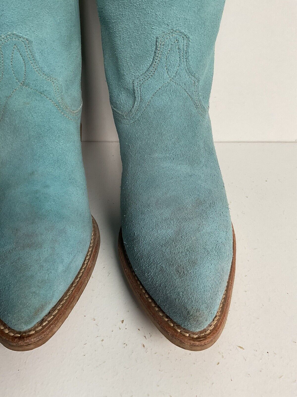 Vintage Wrangler 16.5” Rough Out Suede Cowgirl Boots 6.5 M Fringe Powder Blue