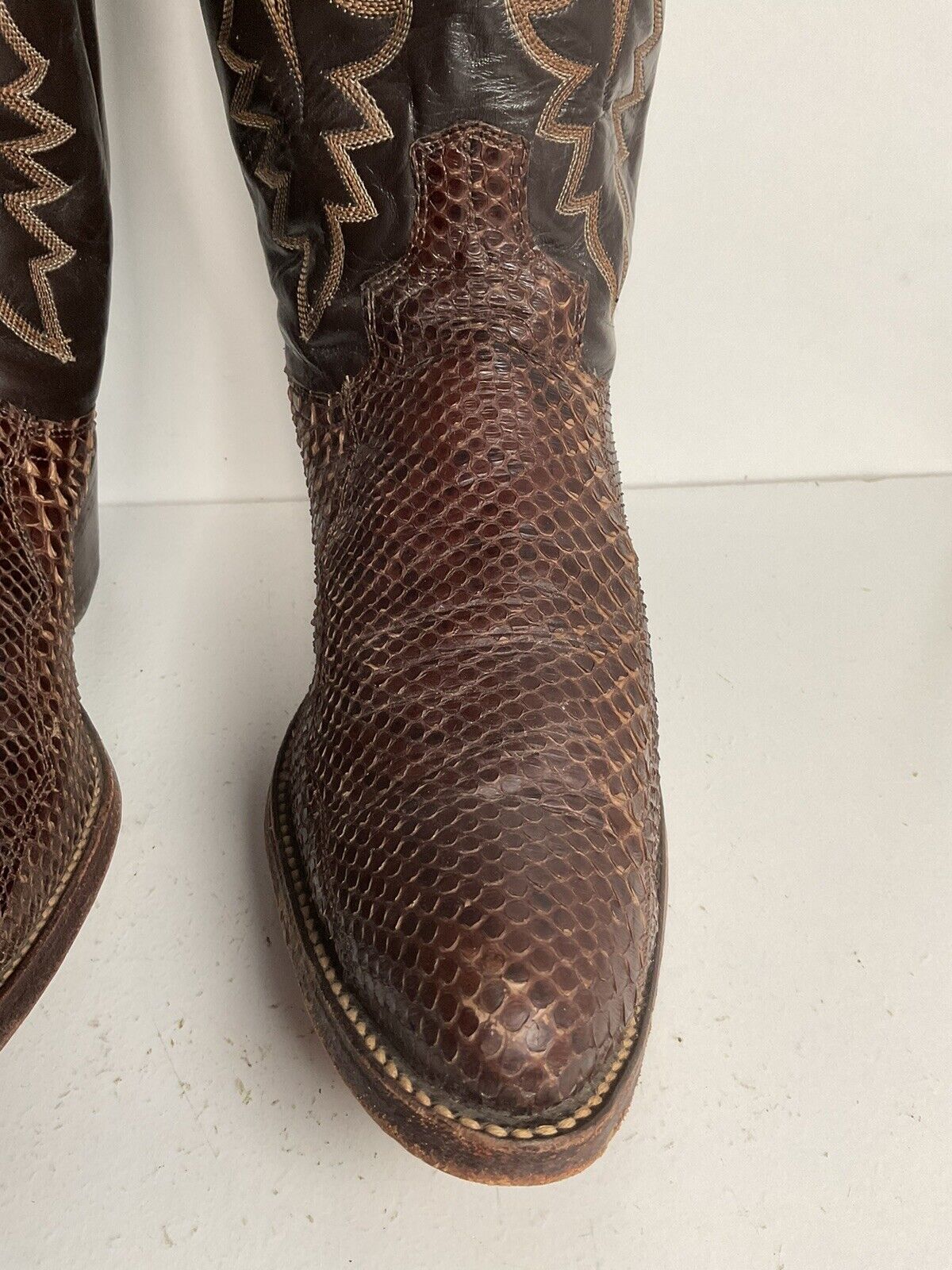 Vintage Dan Post Brown Front Cut Python Cowboy Boots 9.5 D Snakeskin USA Made