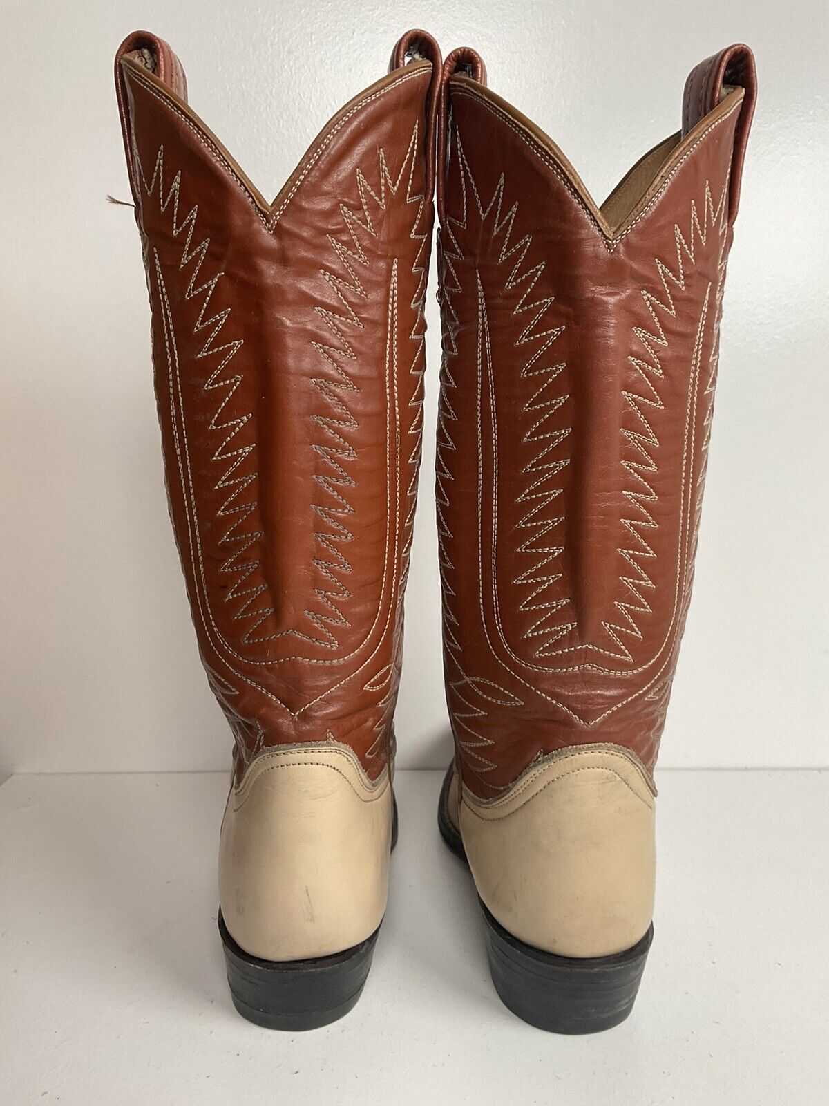 Vintage Tony Lama Wingtip Cowgirl Boots 6.5 B Creme Urban Cowboy