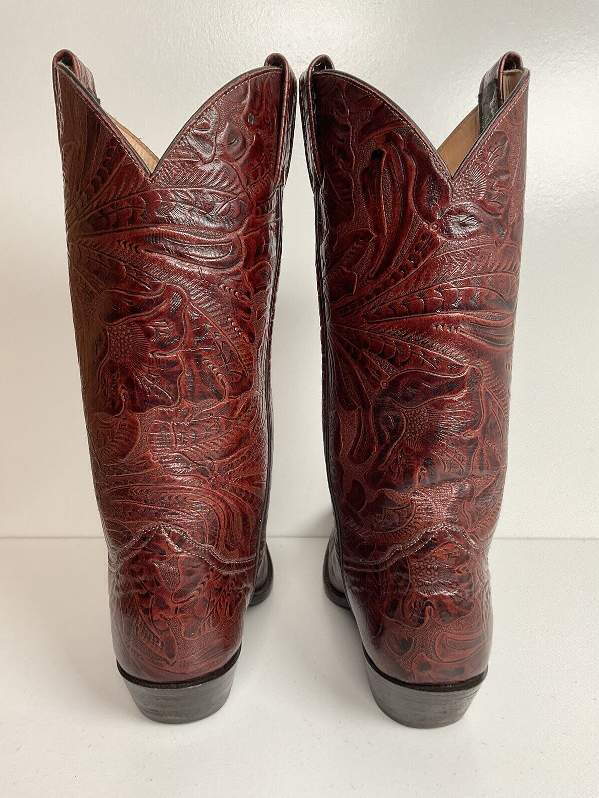 Vintage Larry Mahan Tooled Cowgirl Boots 7 B Mahogany Brown