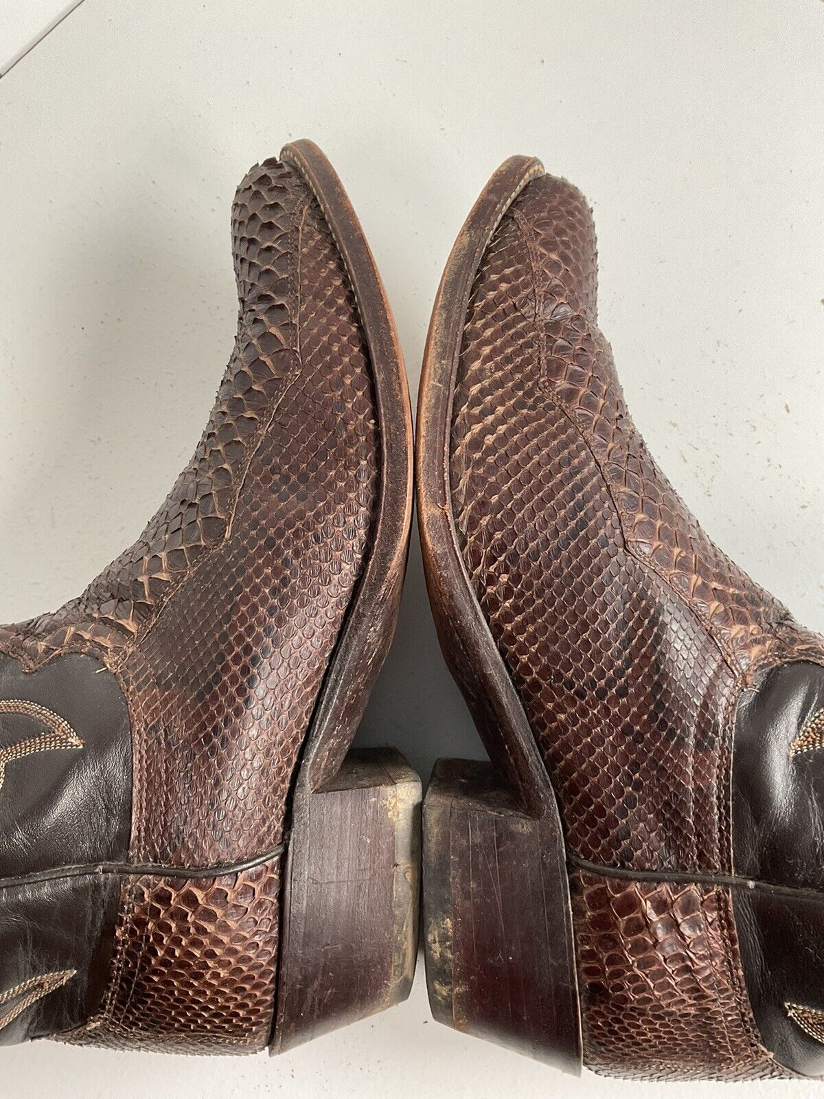 Vintage Dan Post Brown Front Cut Python Cowboy Boots 9.5 D Snakeskin USA Made