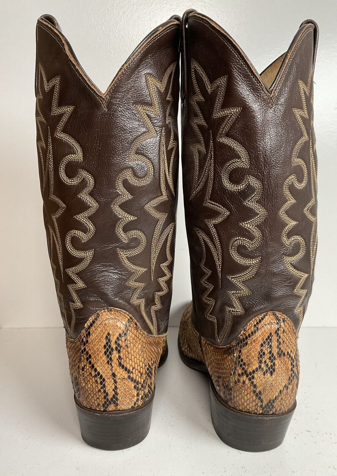 Vintage Dan Post Python Snakeskin Cowboy Boots 10 D Old Label Front Cut