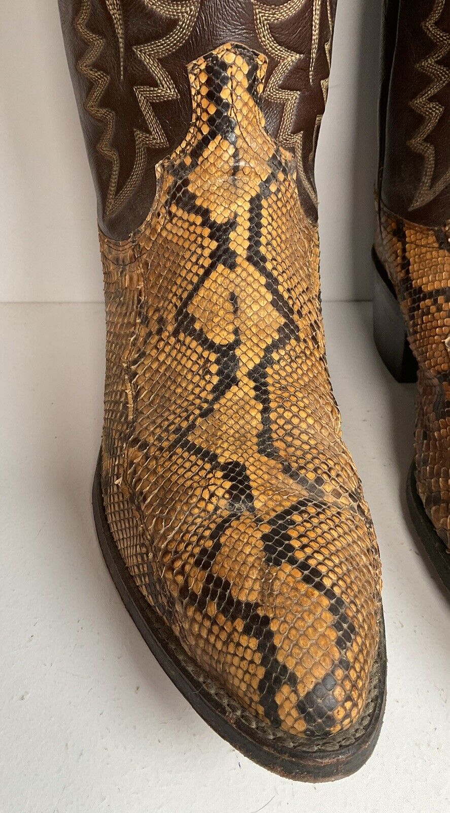 Vintage Dan Post Python Snakeskin Cowboy Boots 10 D Old Label Front Cut