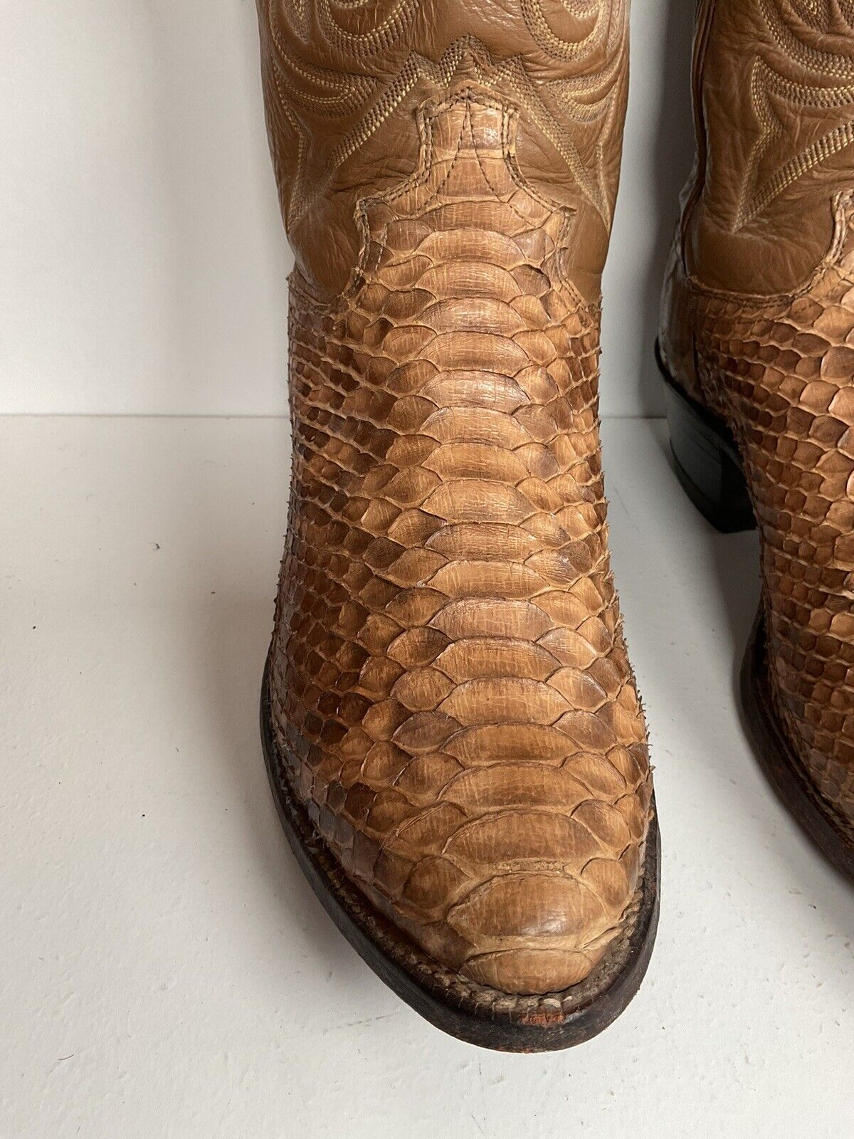 Vintage Justin Back Cut Python Snakeskin 8.5 D USA Made