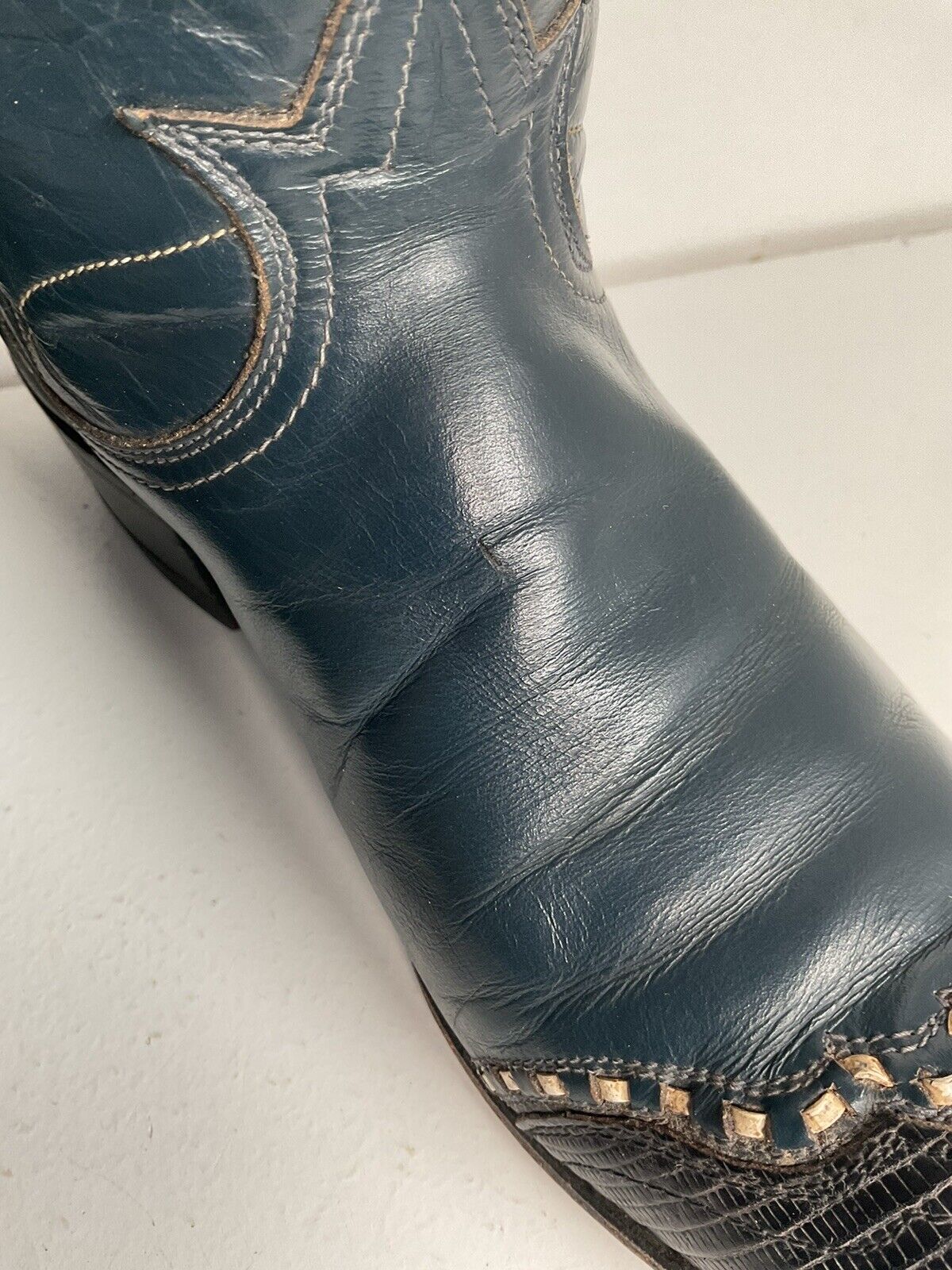 Vintage Tony Lama Navy Blue Cowgirl Boots 6 A W/Box Lizard Wingtip