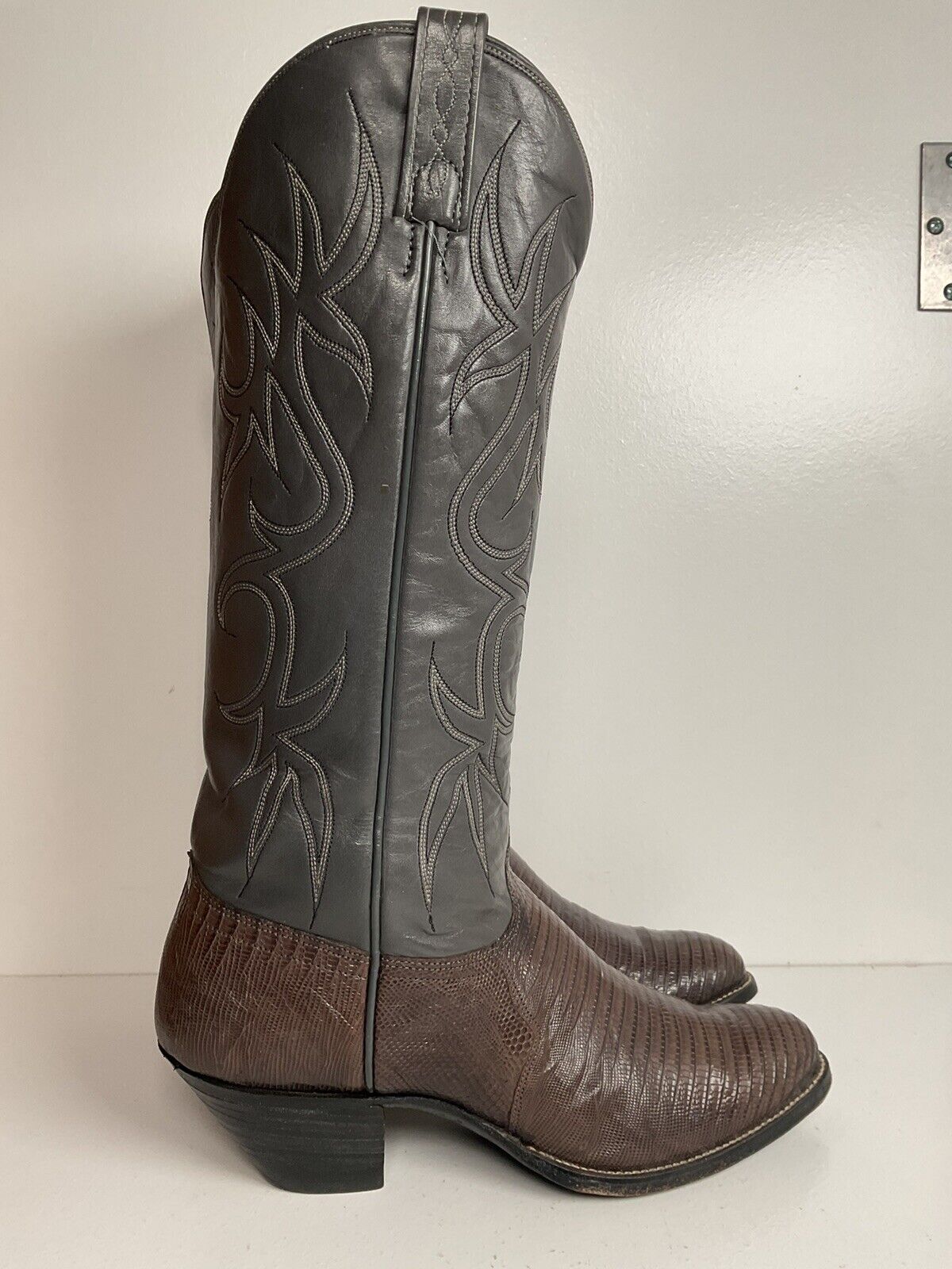 Vintage J Chisholm Grey Tall Cowgirl Boots 8 M Lizard Vamp USA Made