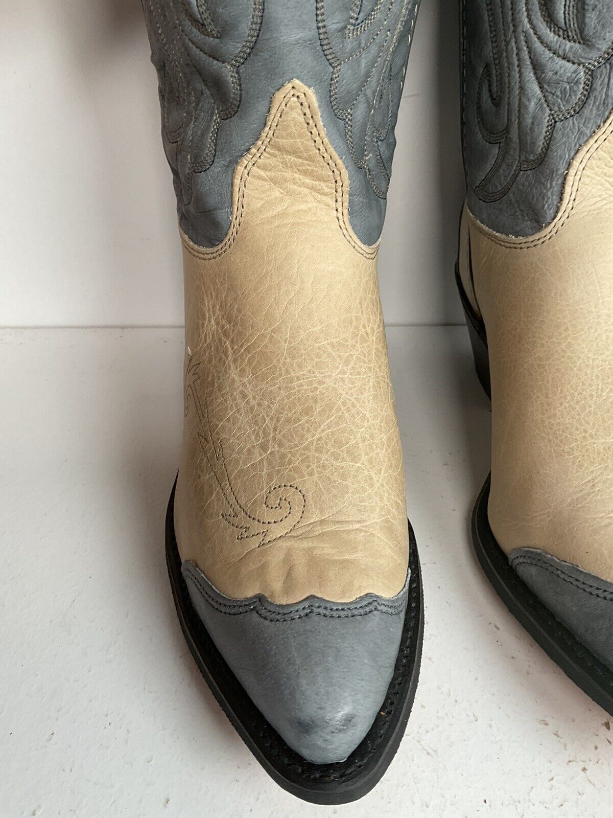 Vintage Wrangler Wingtip Cowgirl Boots 7.5 M Nubuck Suede