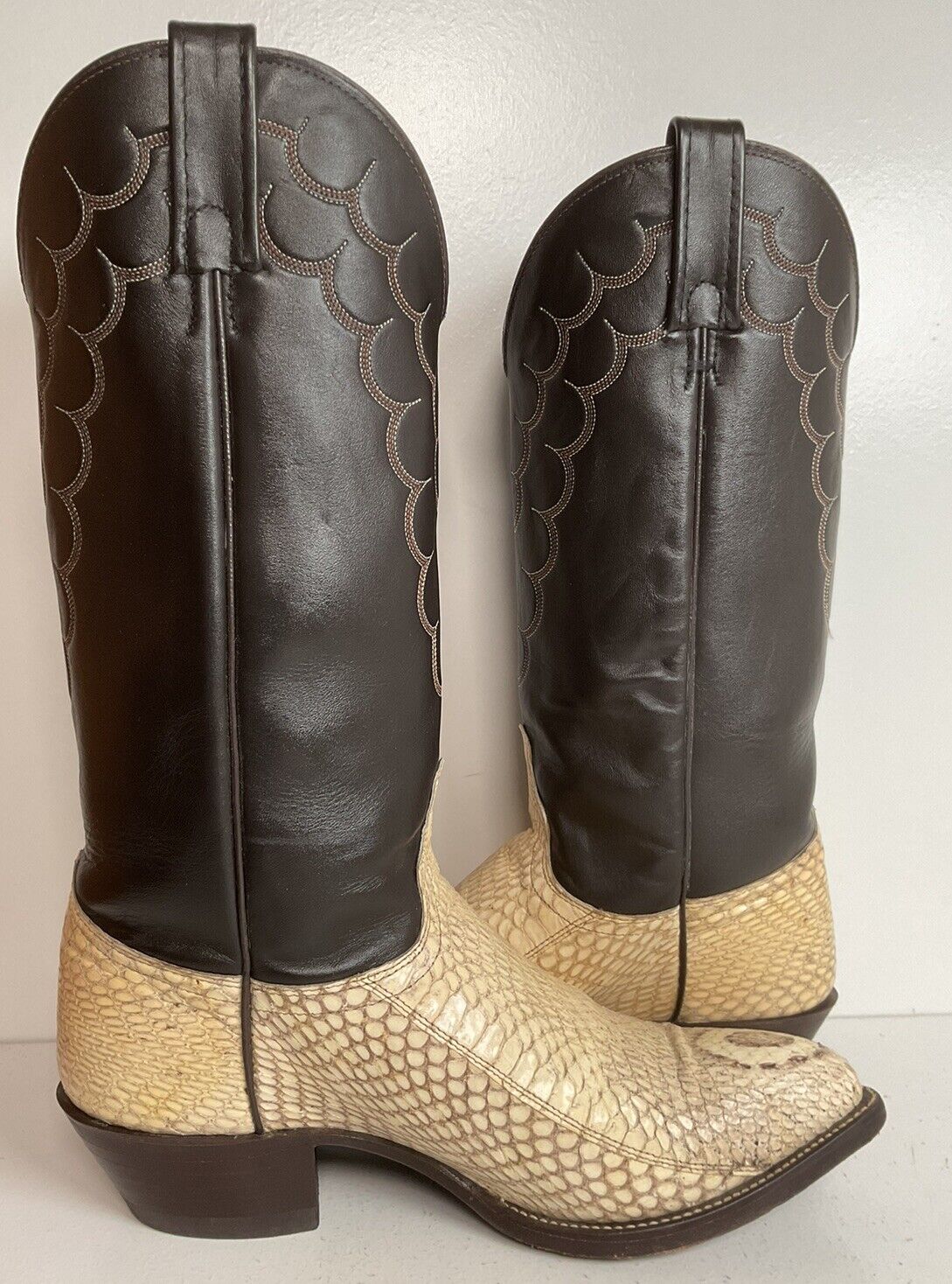 Vintage J Chisholm King Cobra Cowboy Boots 8 D Exotic Snakeskin Head Cut