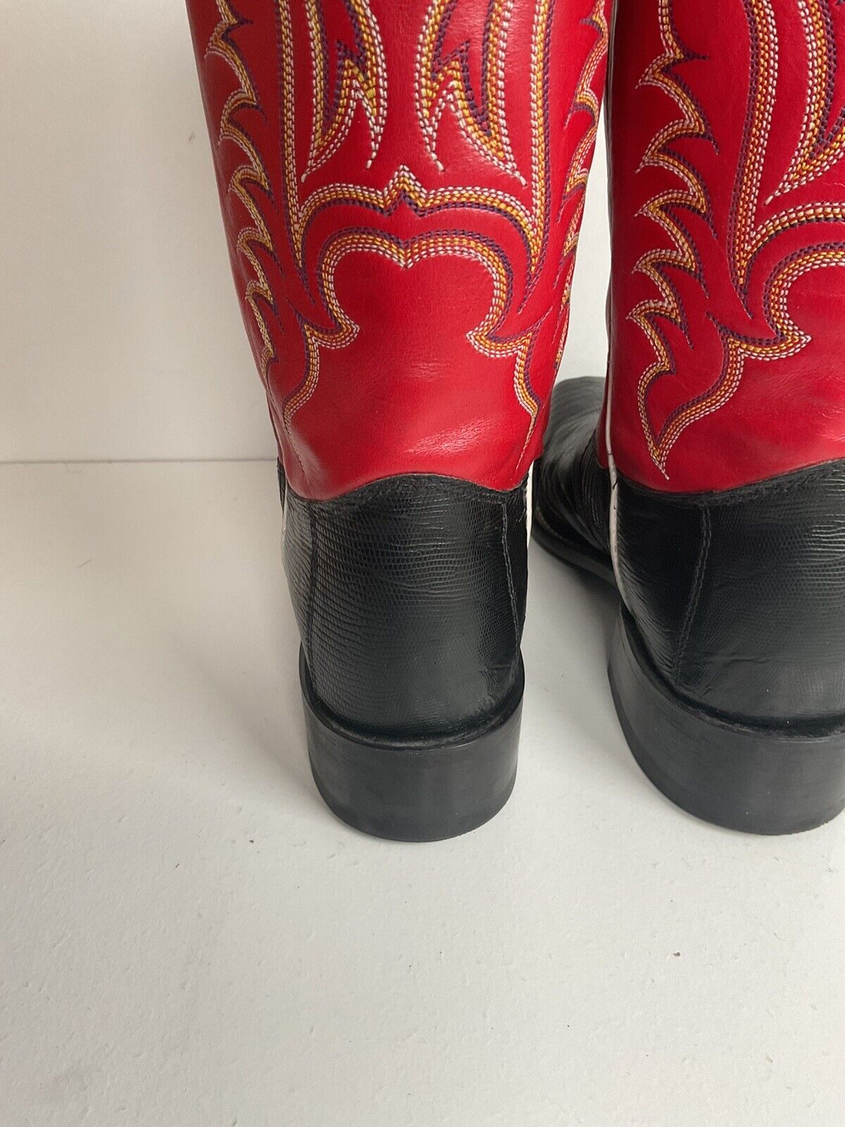 Tony Lama Women’s Lizard Vamp Cowgirl Boots 7.5 B USA Made Red Upper