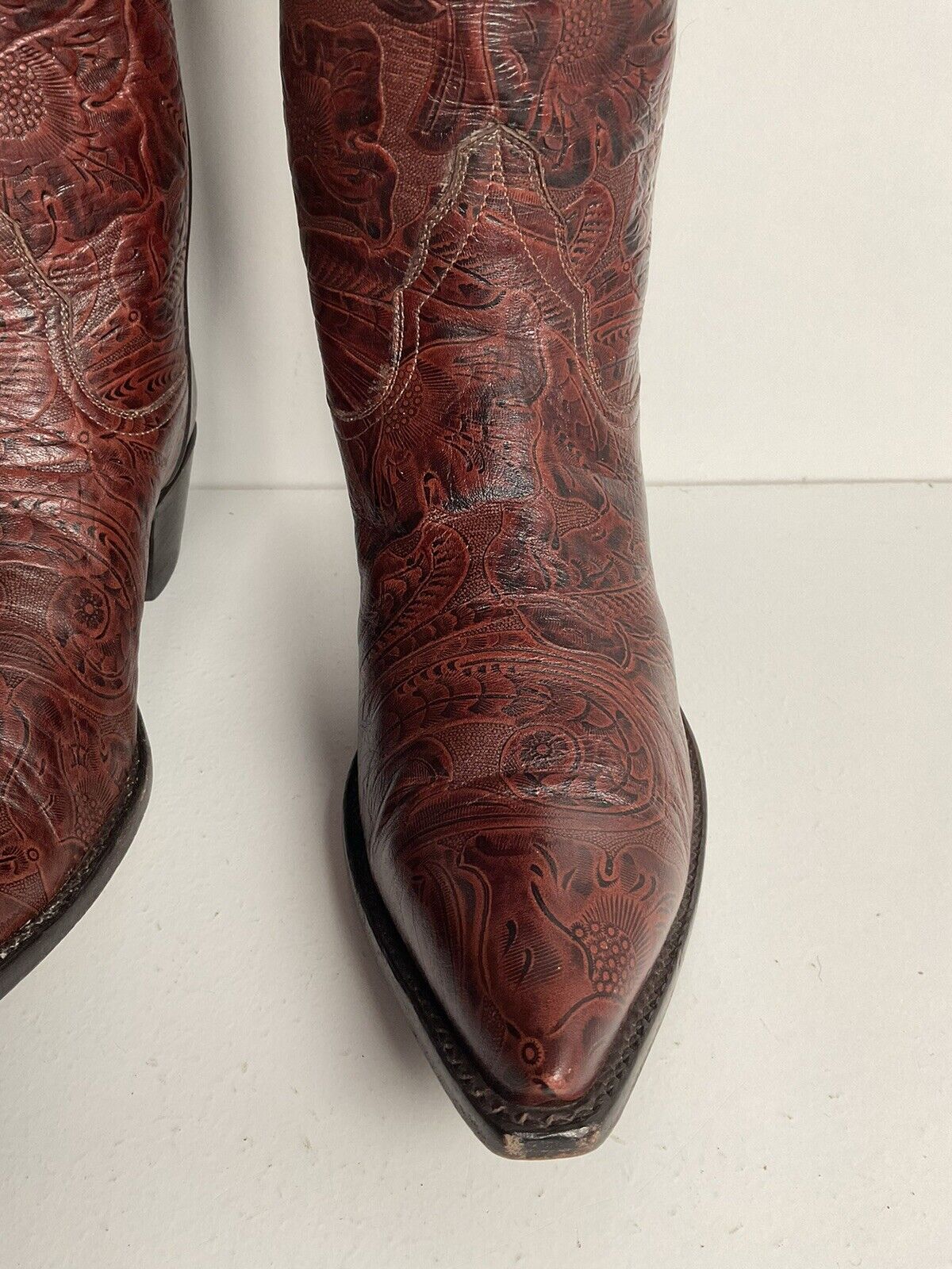 Vintage Larry Mahan Tooled Cowgirl Boots 7 B Mahogany Brown