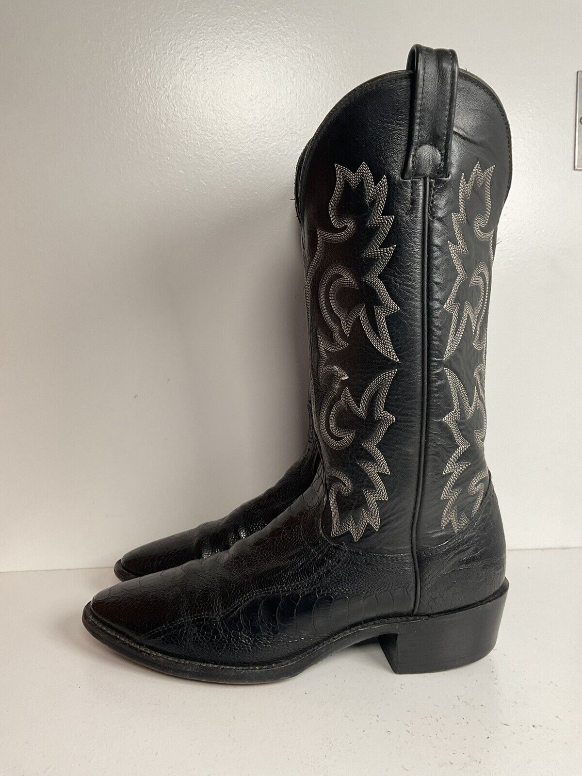 Vintage J Chisholm Exotic Ostrich Leg Cowboy Boots 9 D Classic Black USA Made