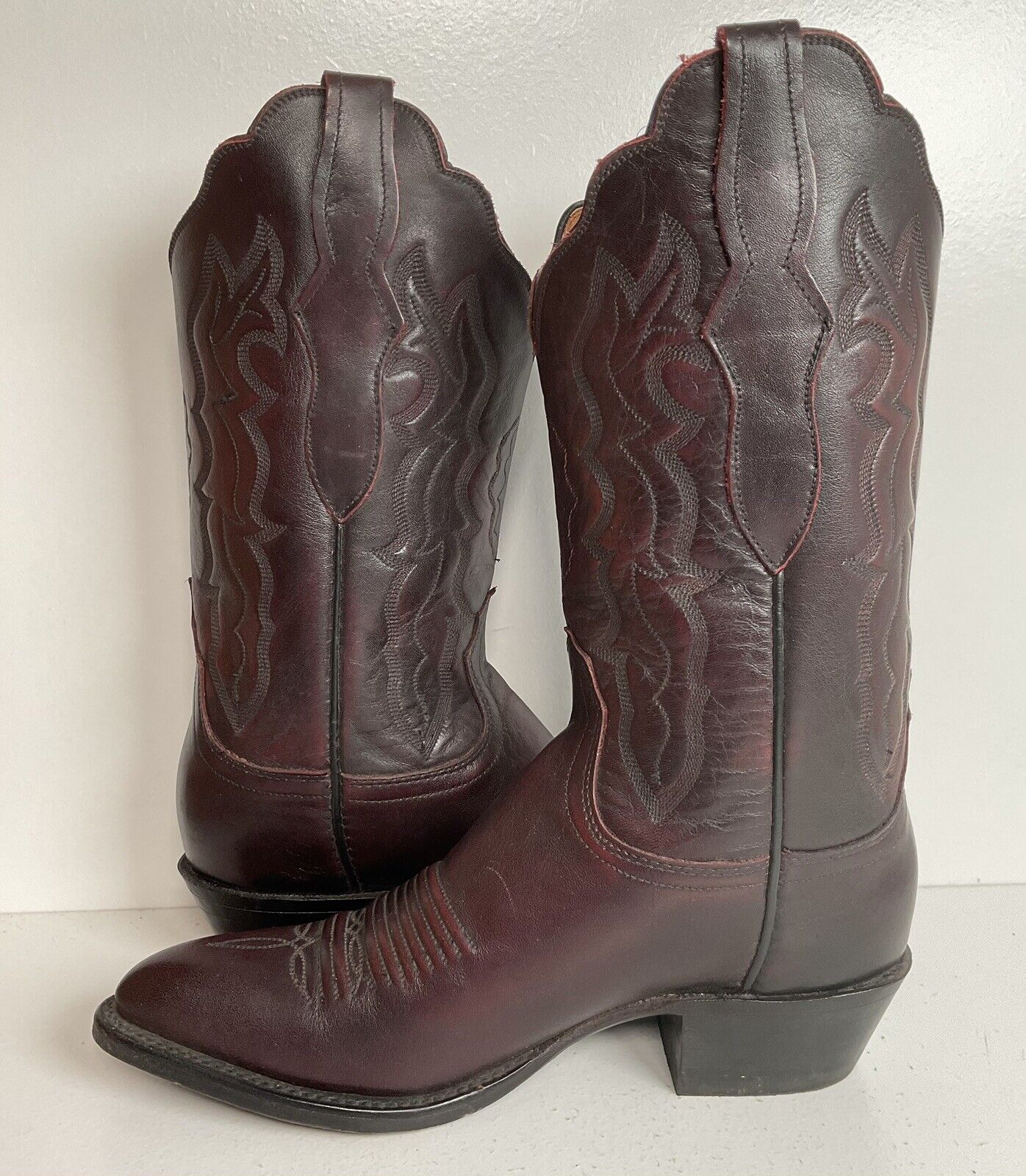 Vintage Lucchese 2000 Burgundy Leather Cowgirl Boots 6.5 B