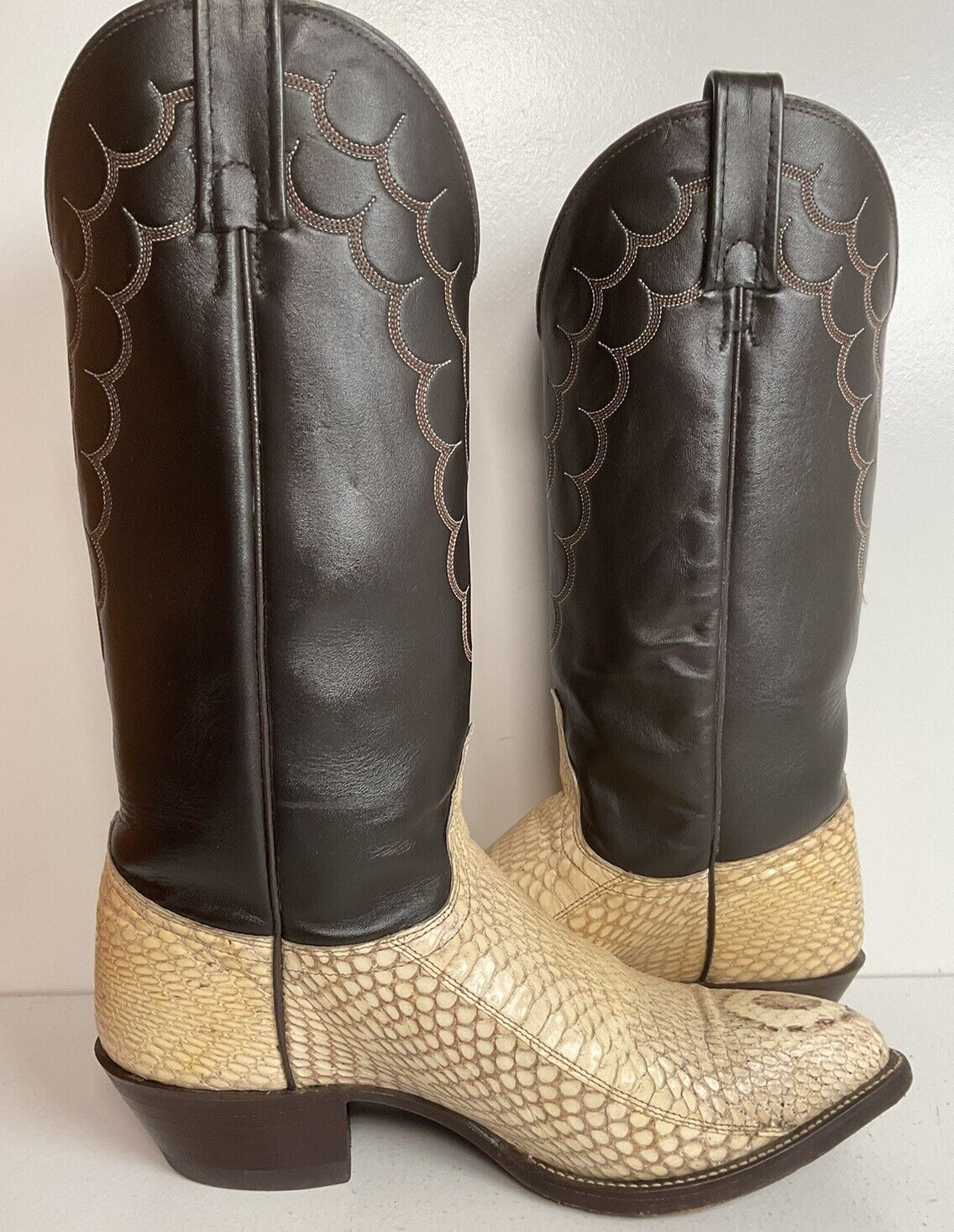 Vintage J Chisholm King Cobra Cowboy Boots 8 D Exotic Snakeskin Head Cut