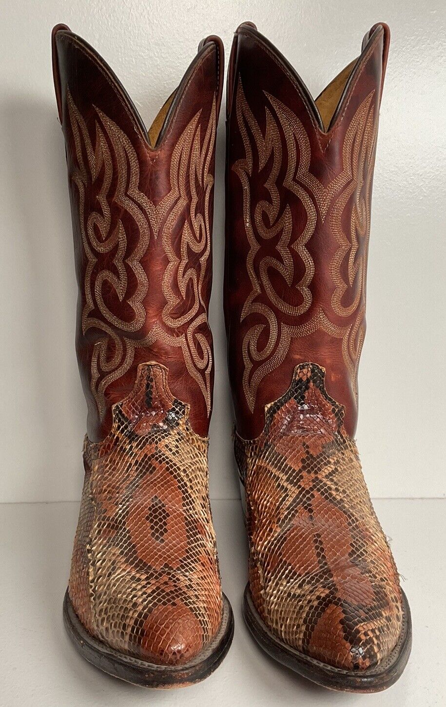 Vintage Chisholm Front Cut Python Cowboy Boots 10 D Snakeskin USA Made