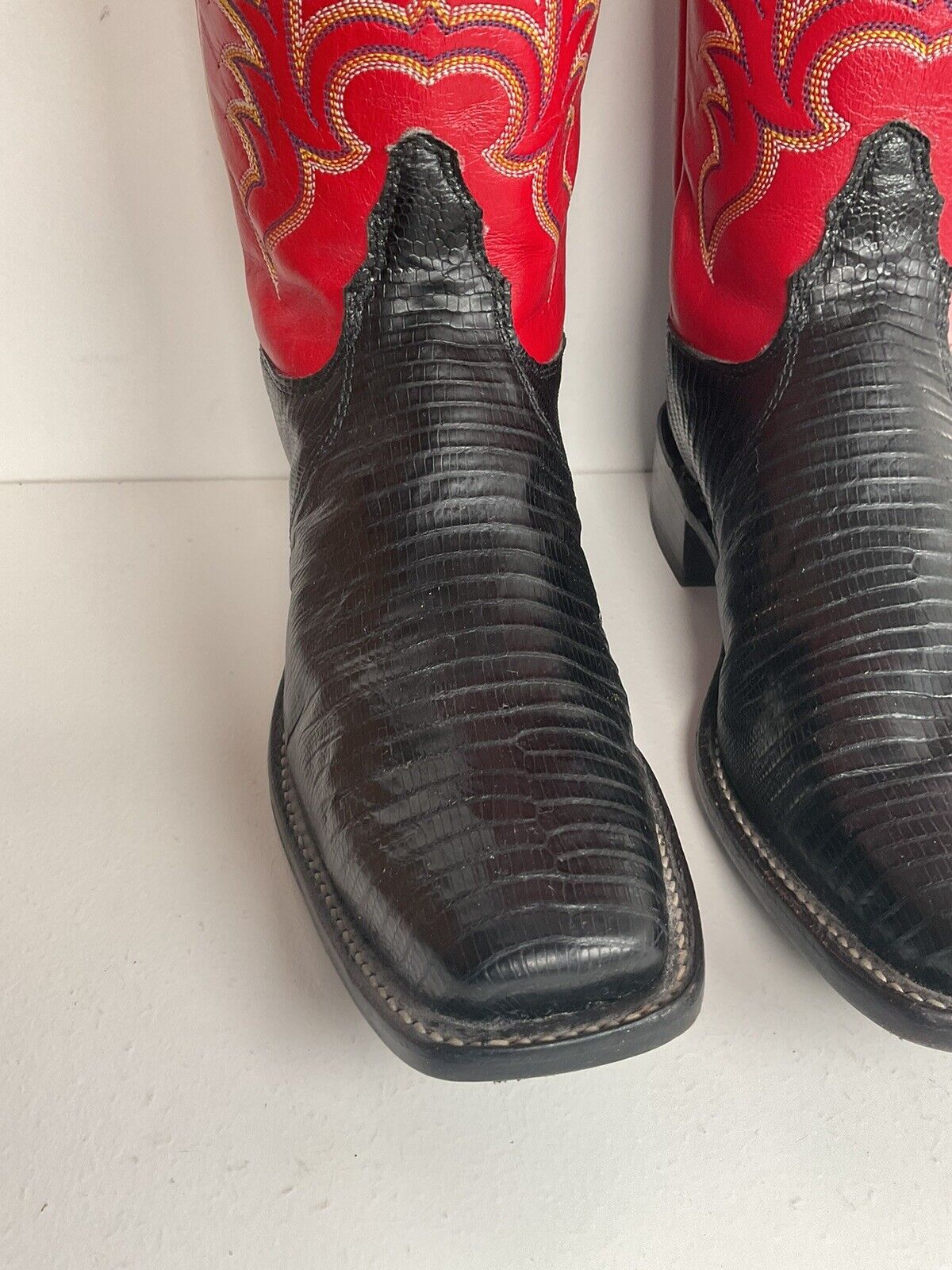 Tony Lama Women’s Lizard Vamp Cowgirl Boots 7.5 B USA Made Red Upper