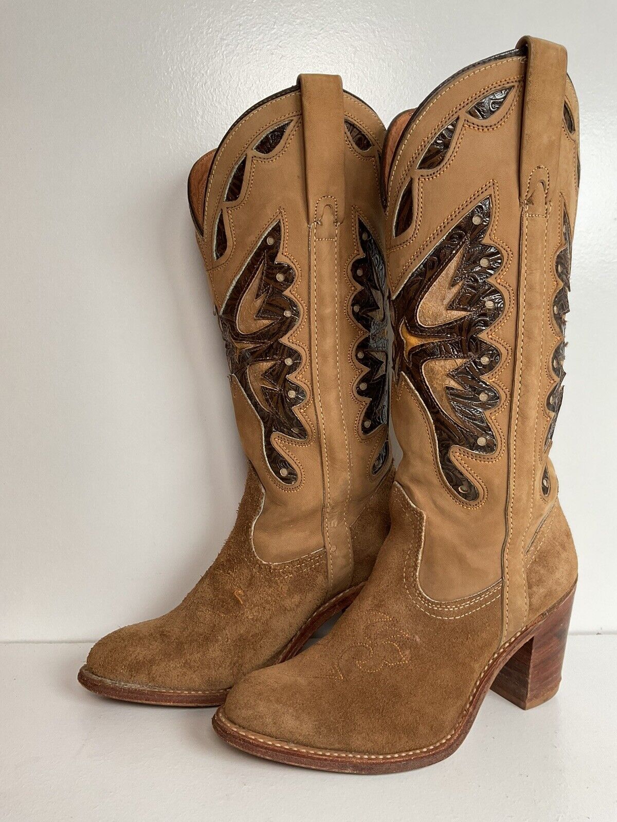 Vintage Miss Capezio Butterfly Inlay Cowgirl Boots 6.5 M USA Rough Out Suede