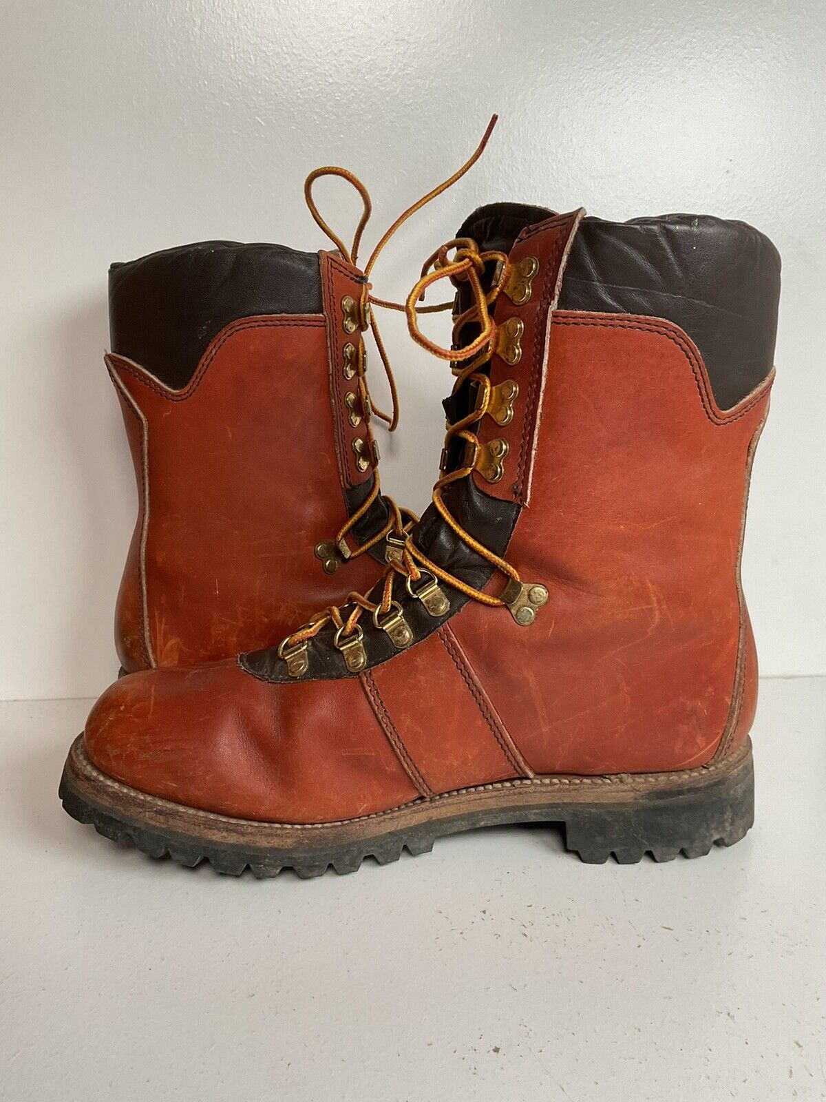 Vintage Wolverine Mountaineering Boots 11 E USA Hiking Vibram Lug 80s Insulated