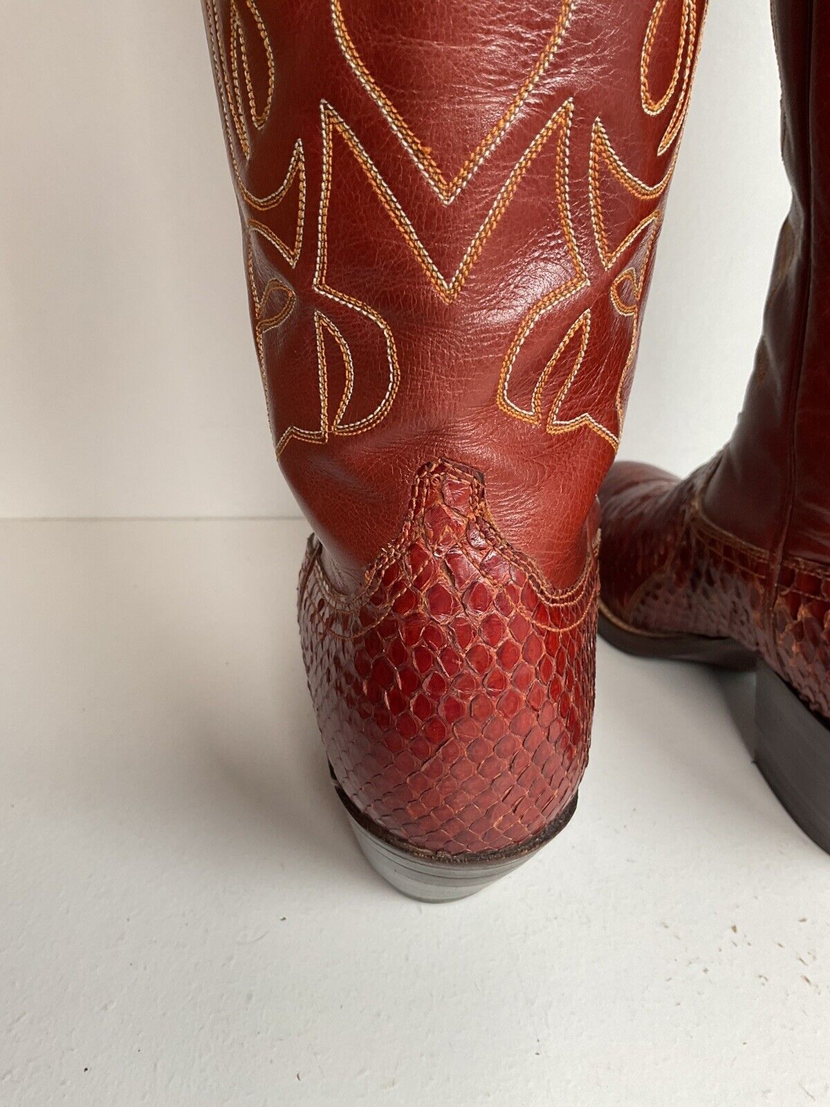 Vintage Dan Post Spain Cowgirl Boots 7.5 A Tooled Snakeskin Inlay