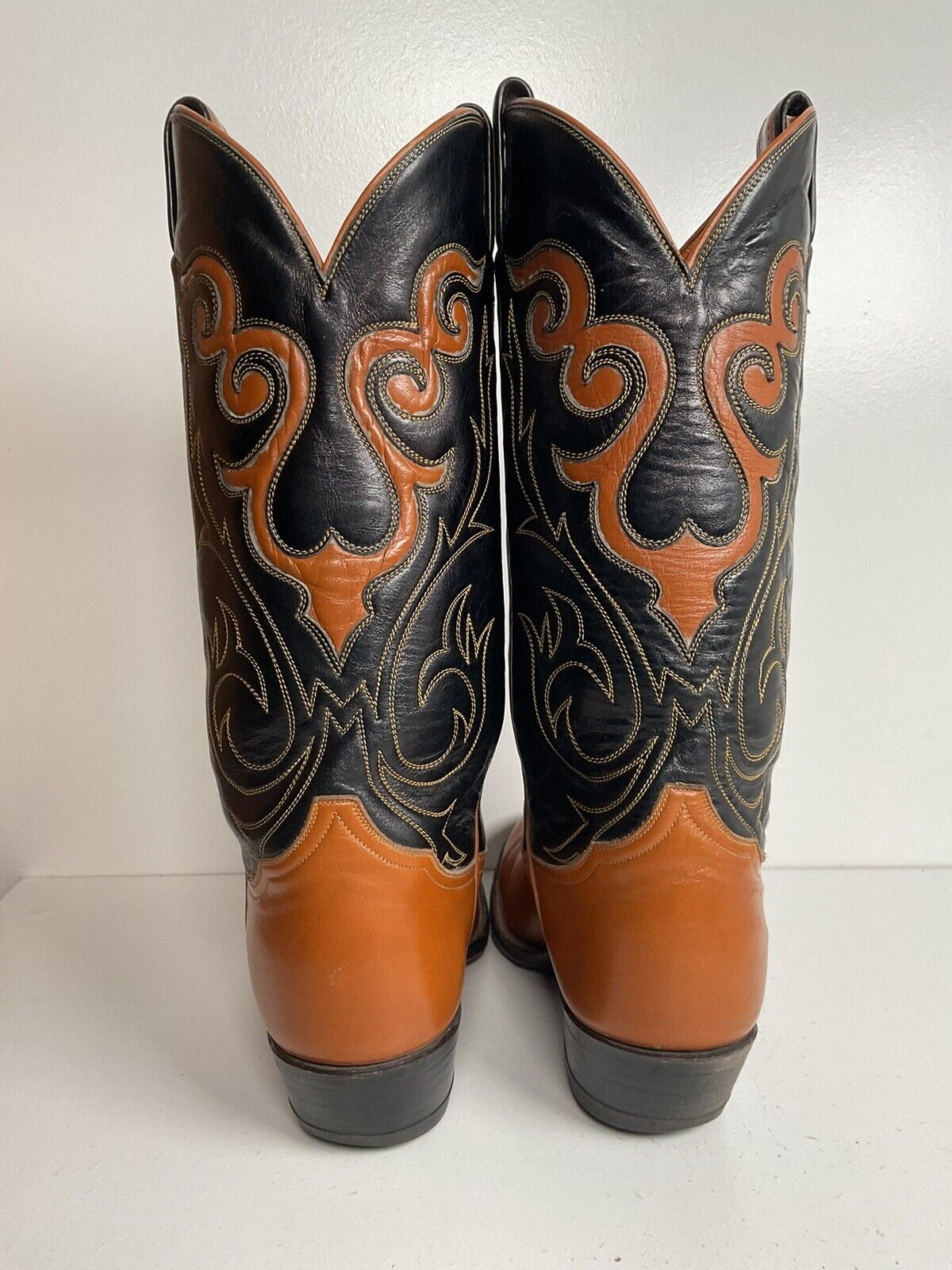 Vintage Tony Lama Cowgirl 8.5 B Tooled Inlay Black Label