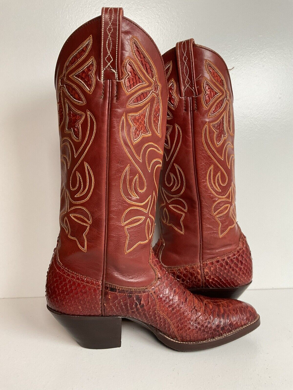 Vintage Dan Post Spain Cowgirl Boots 7.5 A Tooled Snakeskin Inlay