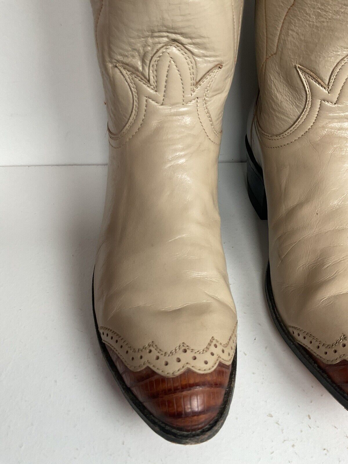 Vintage Tony Lama Lizard Wingtip Cowgirl Boots 5.5 A Creme Leather