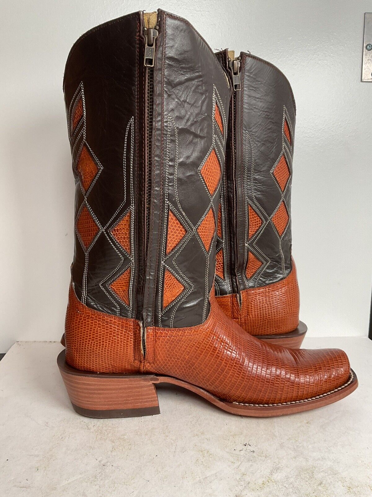 Serna Custom Cowboy Zipper Boots 10 Lizard Vamp, Tooled Inlay