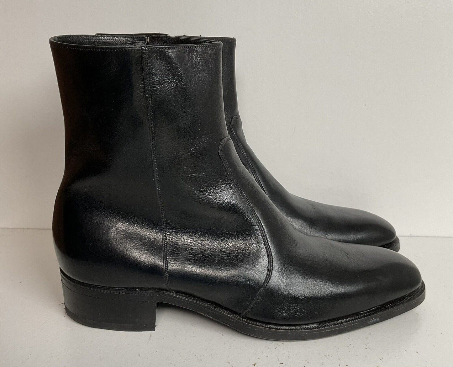 Vintage Florsheim Black Leather Chelsea Boots 10.5 C New Old Stock