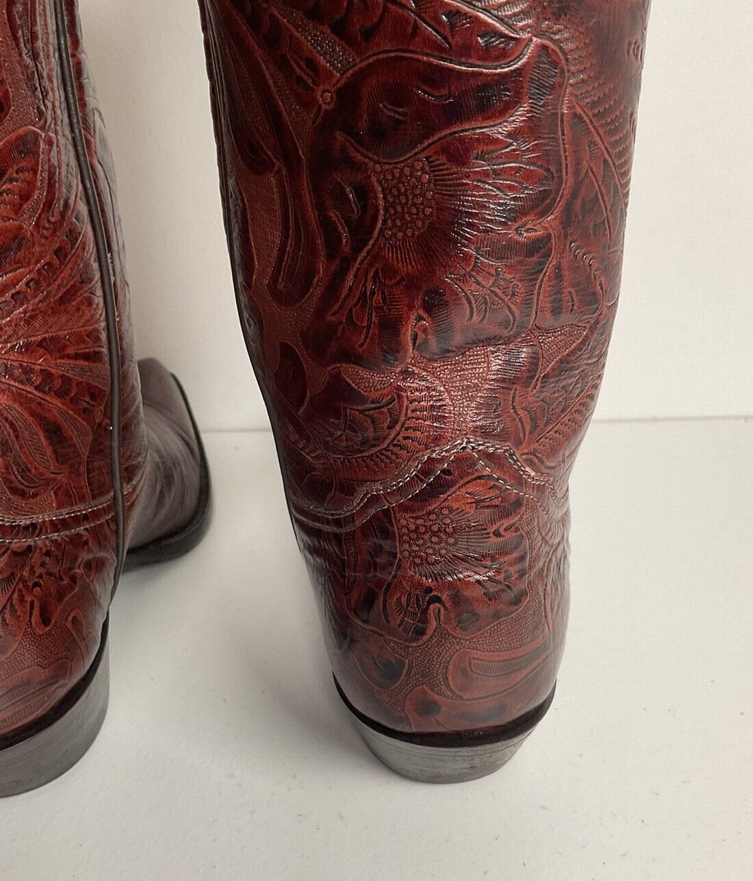 Vintage Larry Mahan Tooled Cowgirl Boots 7 B Mahogany Brown