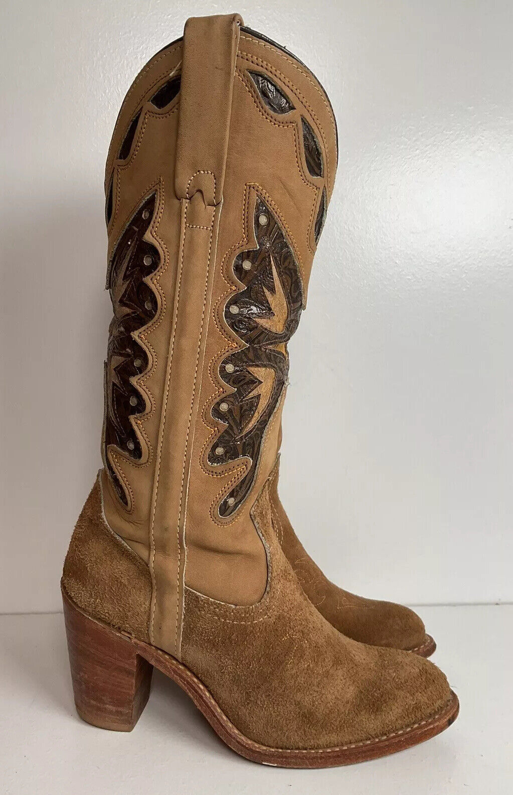 Vintage Miss Capezio Butterfly Inlay Cowgirl Boots 6.5 M USA Rough Out Suede