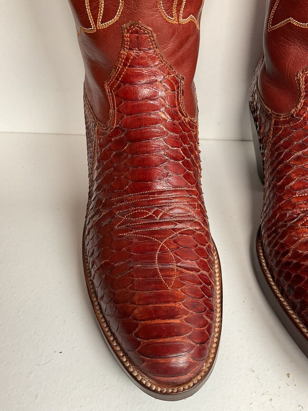 Vintage Dan Post Spain Cowgirl Boots 7.5 A Tooled Snakeskin Inlay