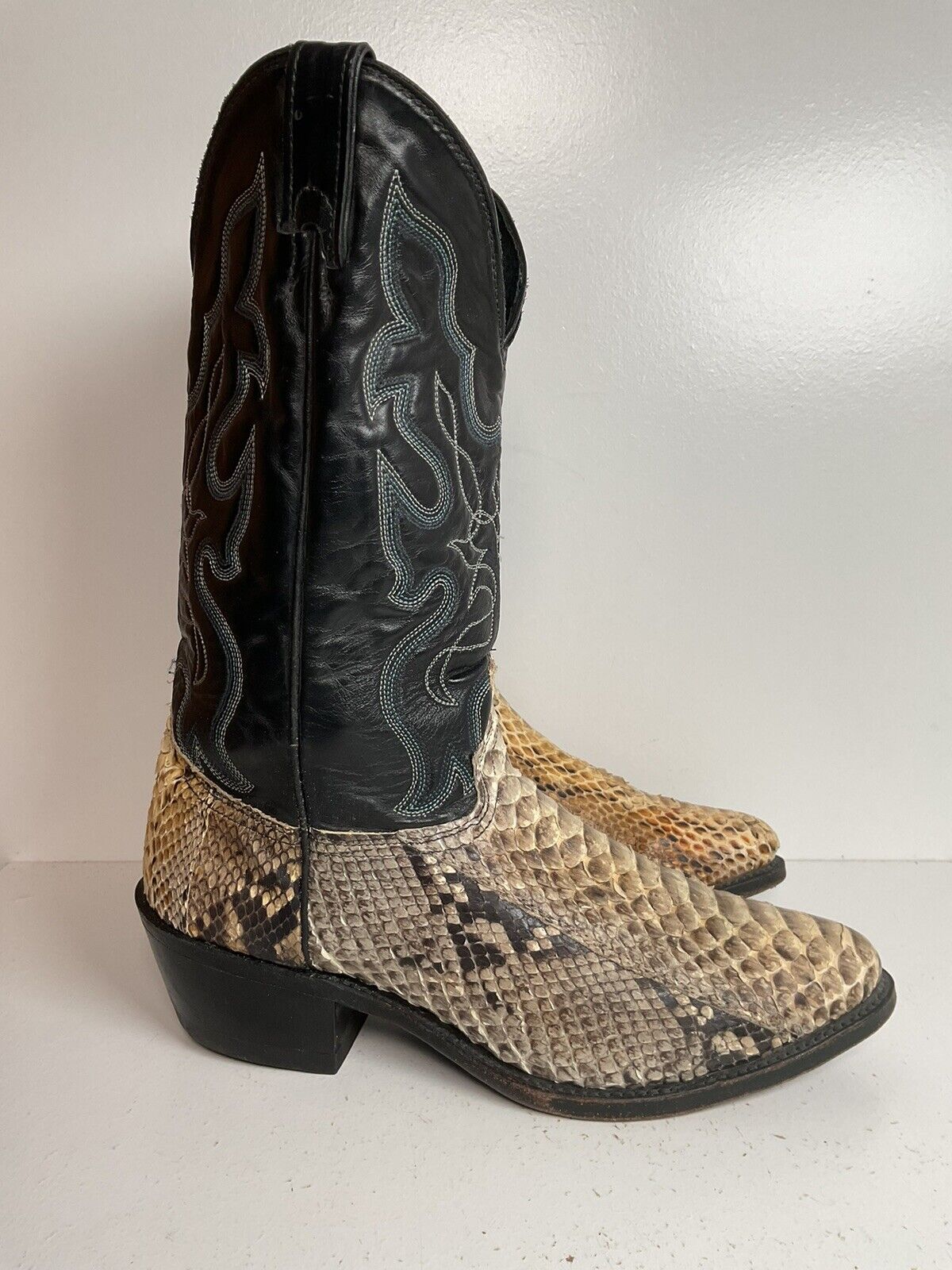 Vintage Abilene Back Cut Python Cowboy Boots 10 D USA Snakeskin