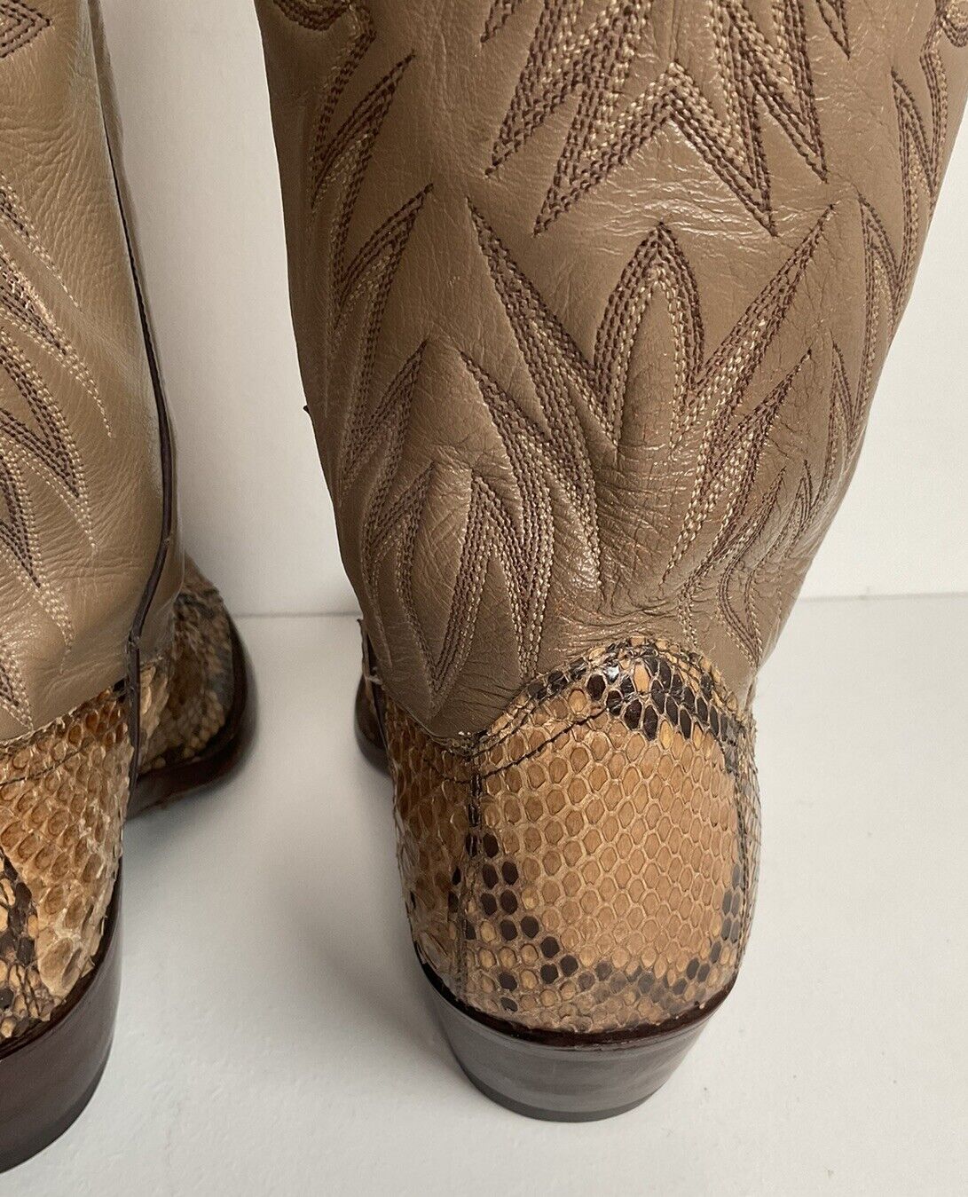 Dan Post Front Cut Python Cowboy Boots 9 D Snakeskin USA Vintage Resoled