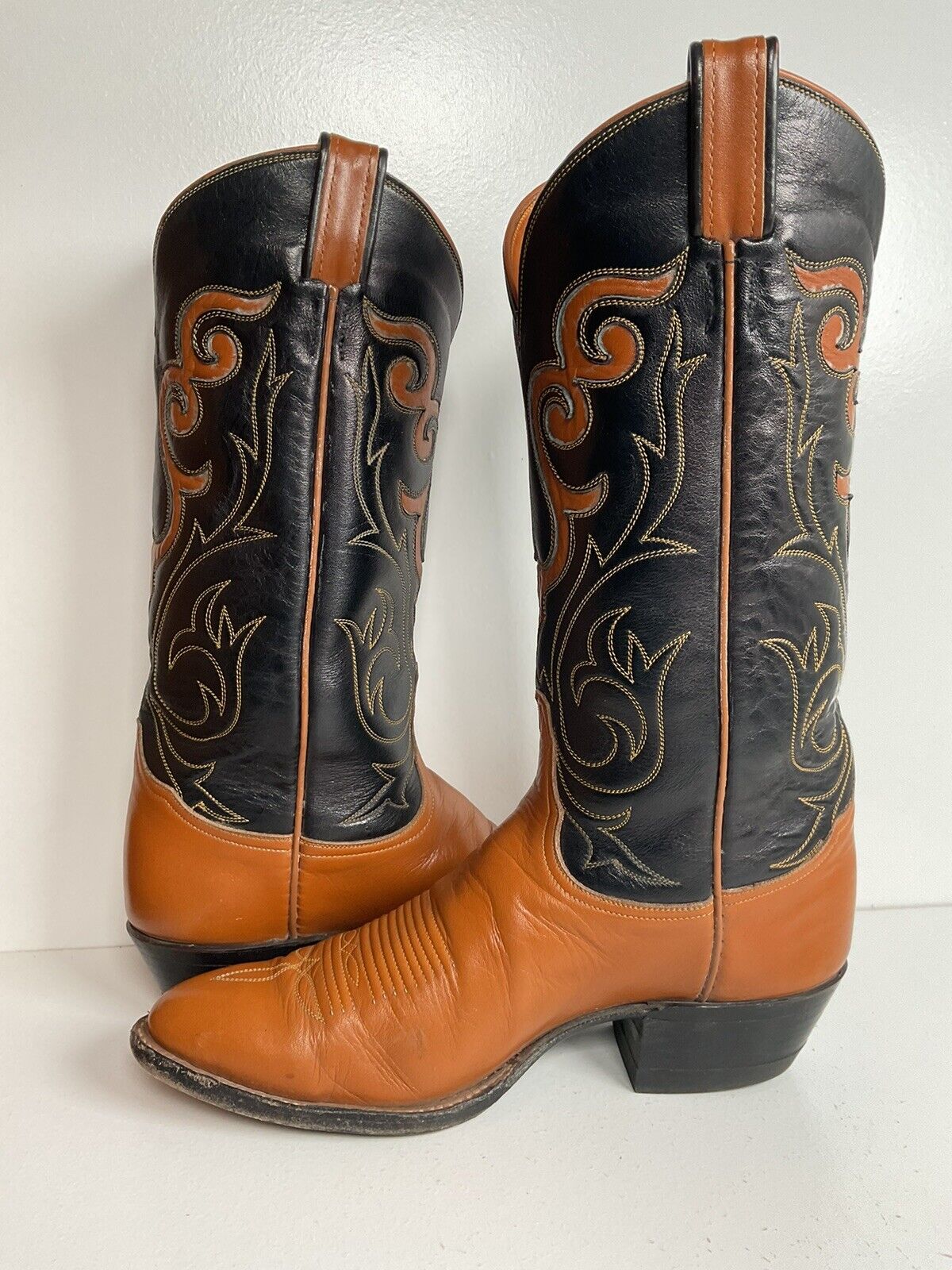 Vintage Tony Lama Cowgirl 8.5 B Tooled Inlay Black Label