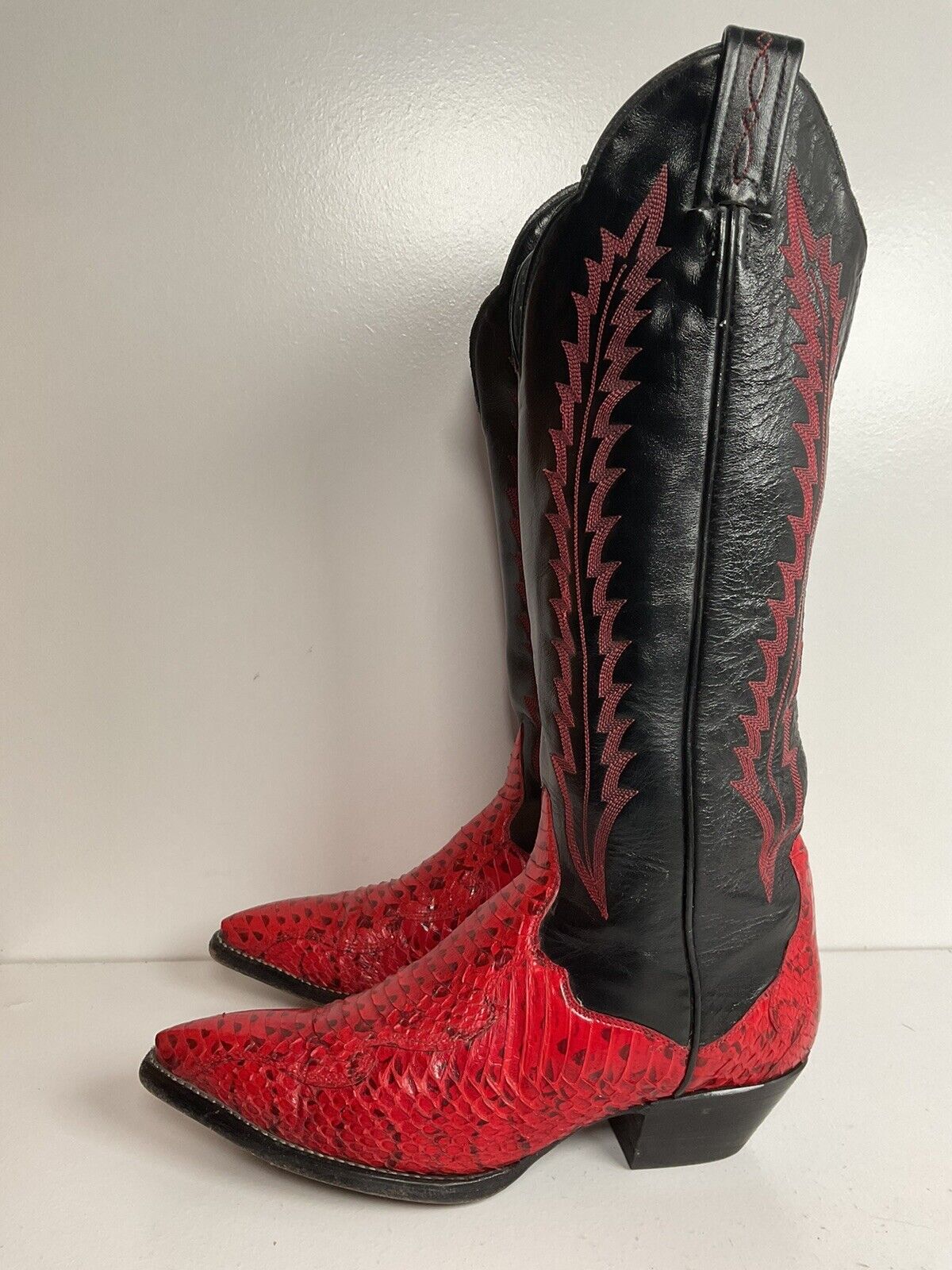 Tony Lama 15” Tall Red Snakeskin Cowgirl Boots 6 M Thieves Market