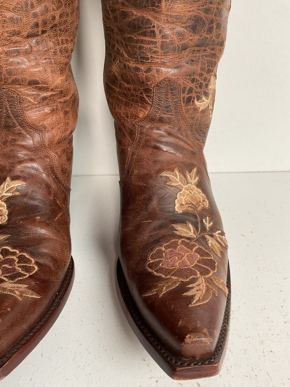 Old Gringo Floral Embroidered Cowgirl Boots 6.5 B Cloth Pull Tab